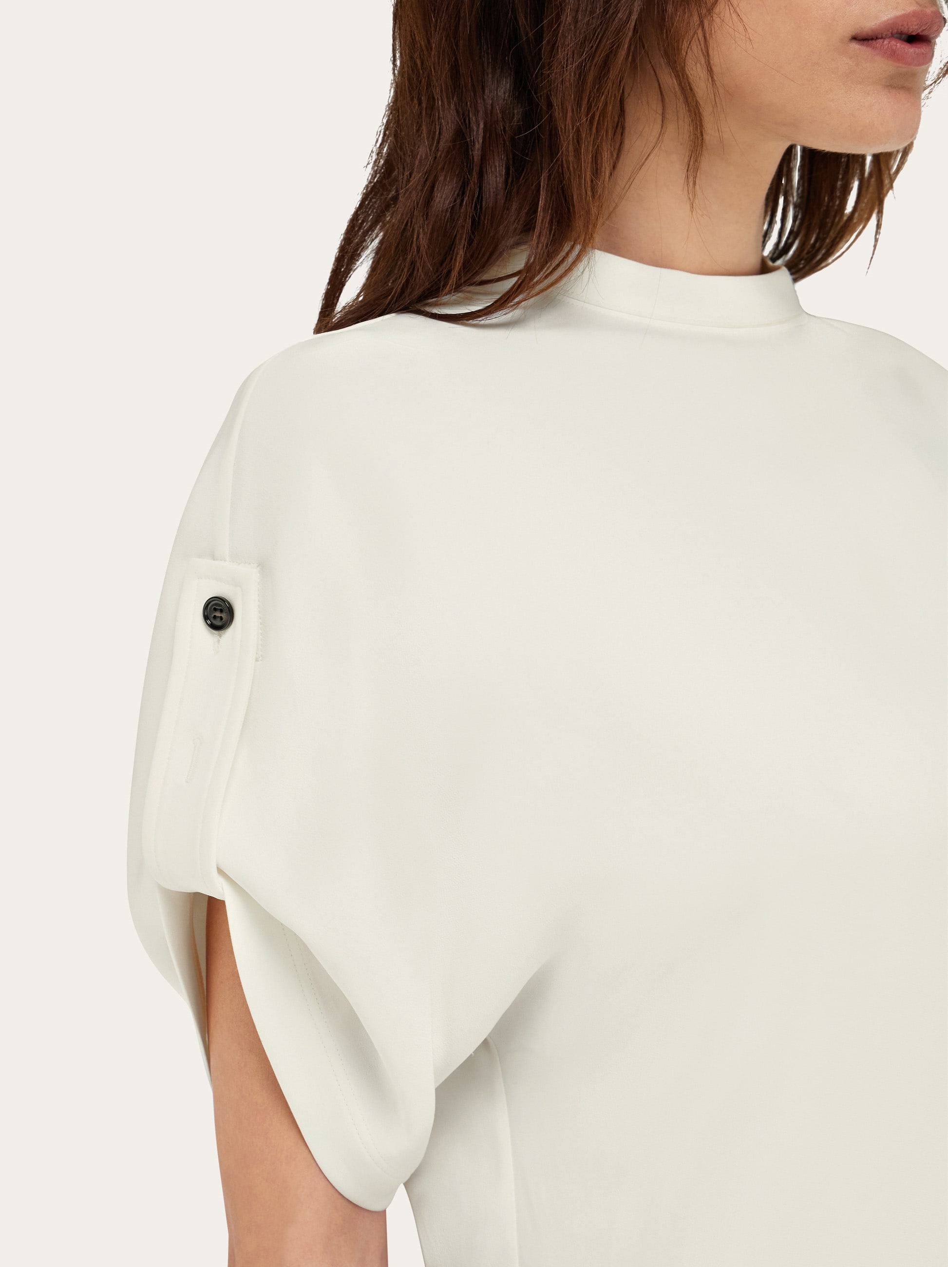 Tシャツ・カットソー SALVATORE FERRAGAMO White Crepe Top New Auth Salvatore Ferragamo Men Embroidered Gancini Logo