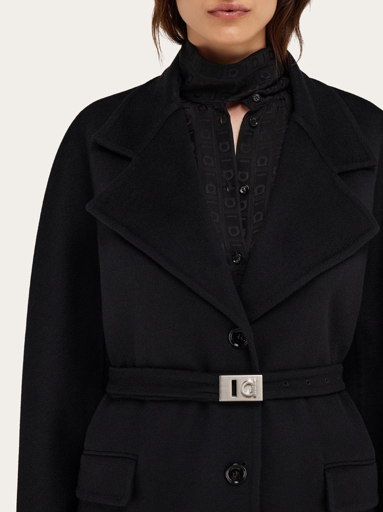 Single breasted coat Gallery image 6