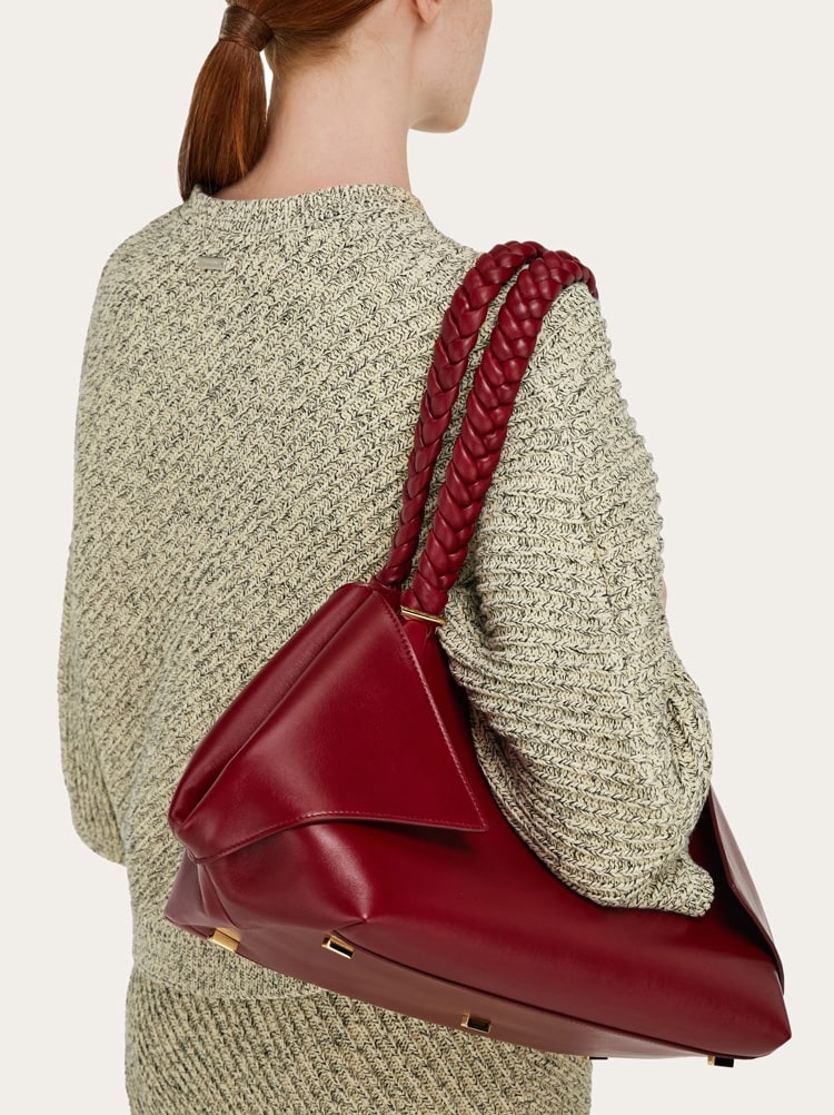 Folded shoulder bag (L) Gallery image 3
