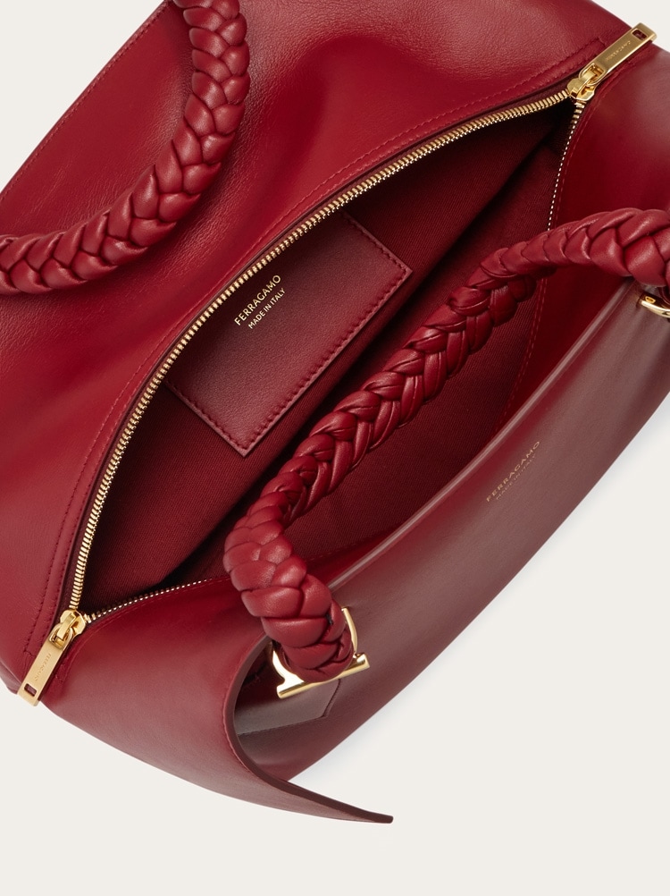 バッグ・カバンその他 Ferragamo Medium Handbag in Burgundy colour Folded handbag (M) - Women | Ferragamo