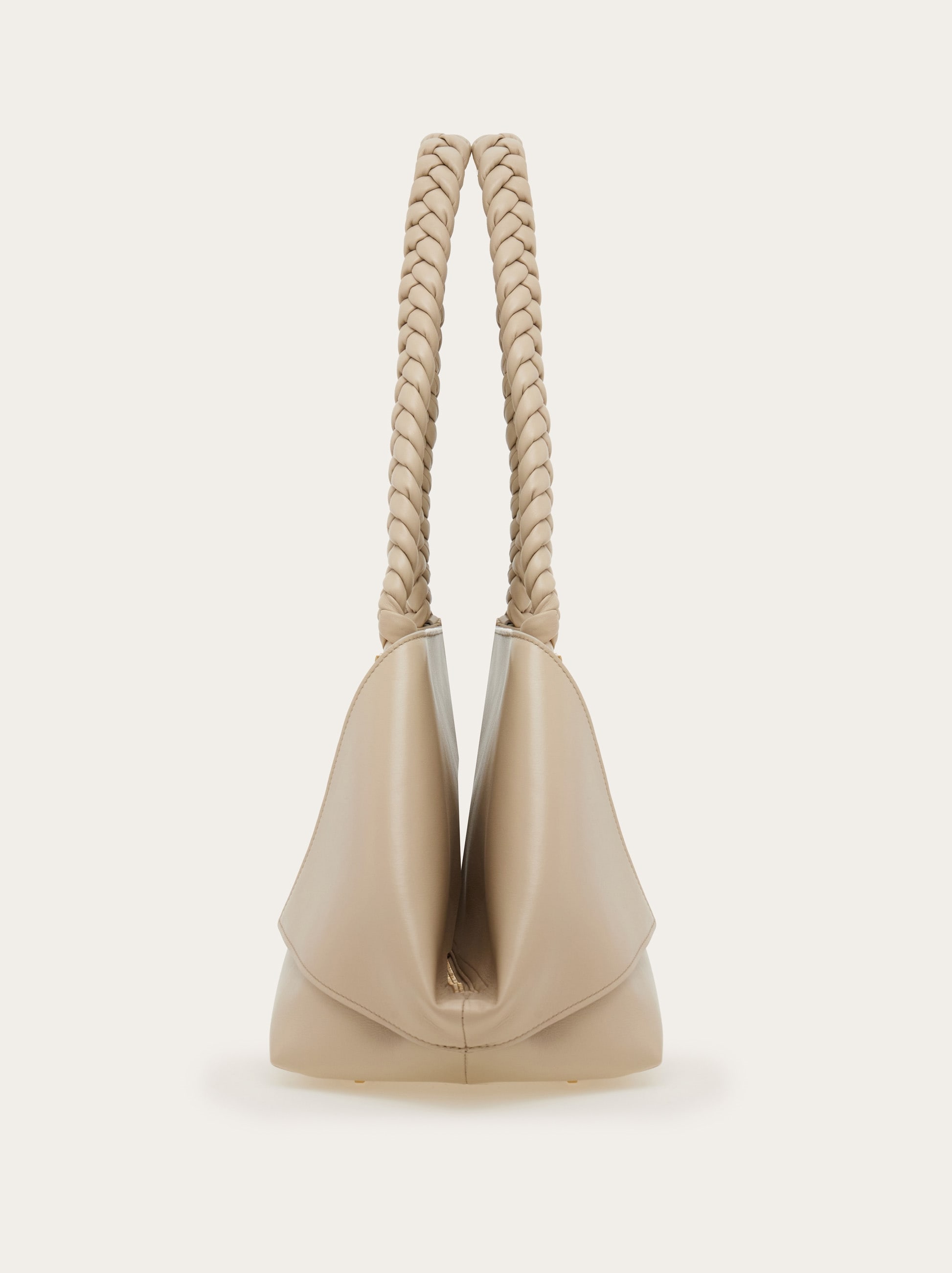 Folded shoulder bag (L) - Women | Ferragamo