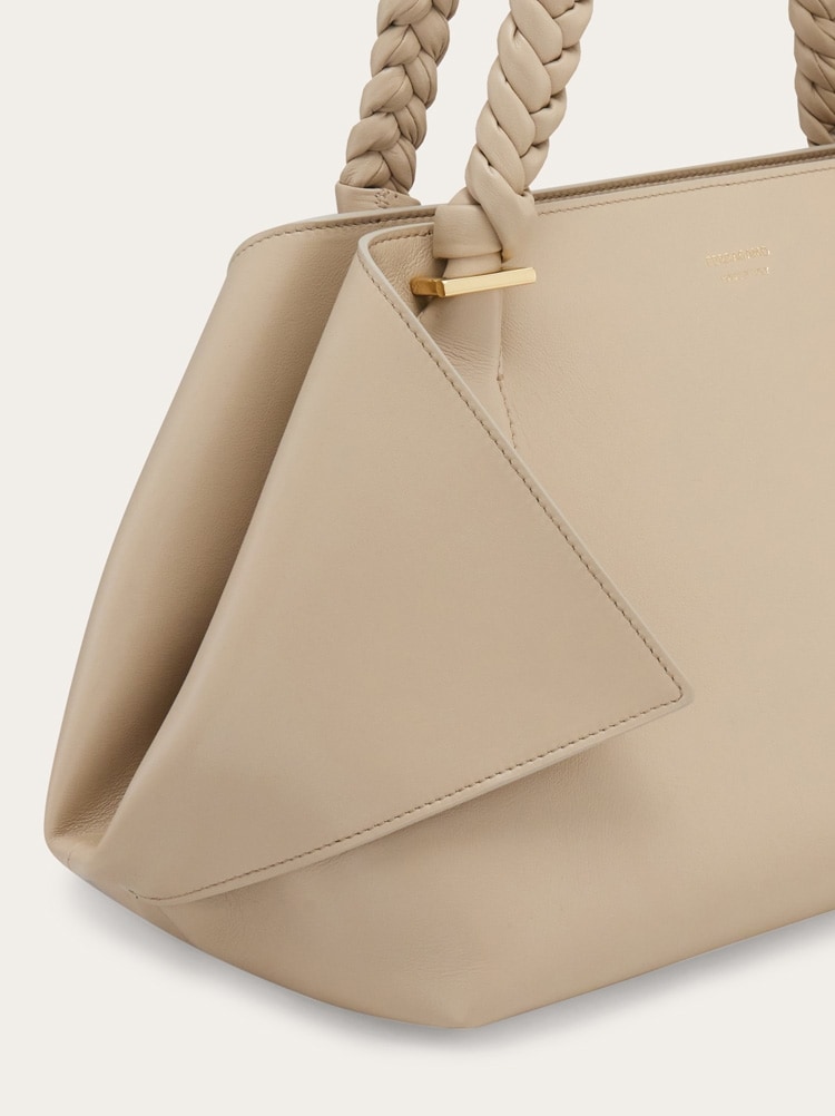 Folded shoulder bag (L) Gallery image 8