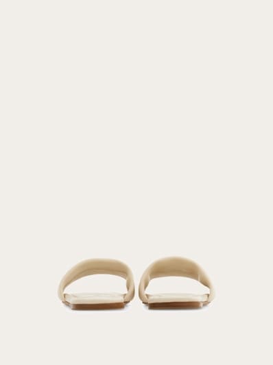 Slide with logo - Women | Ferragamo
