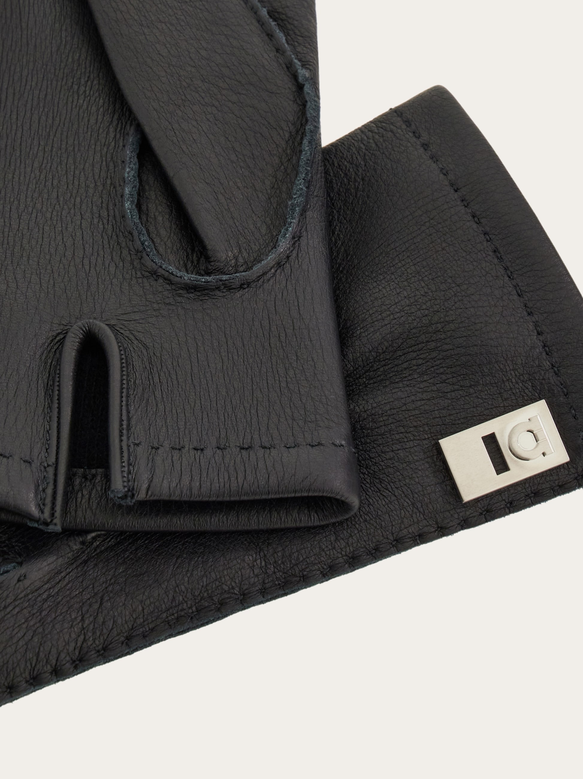 Gloves in leather - Men | Ferragamo