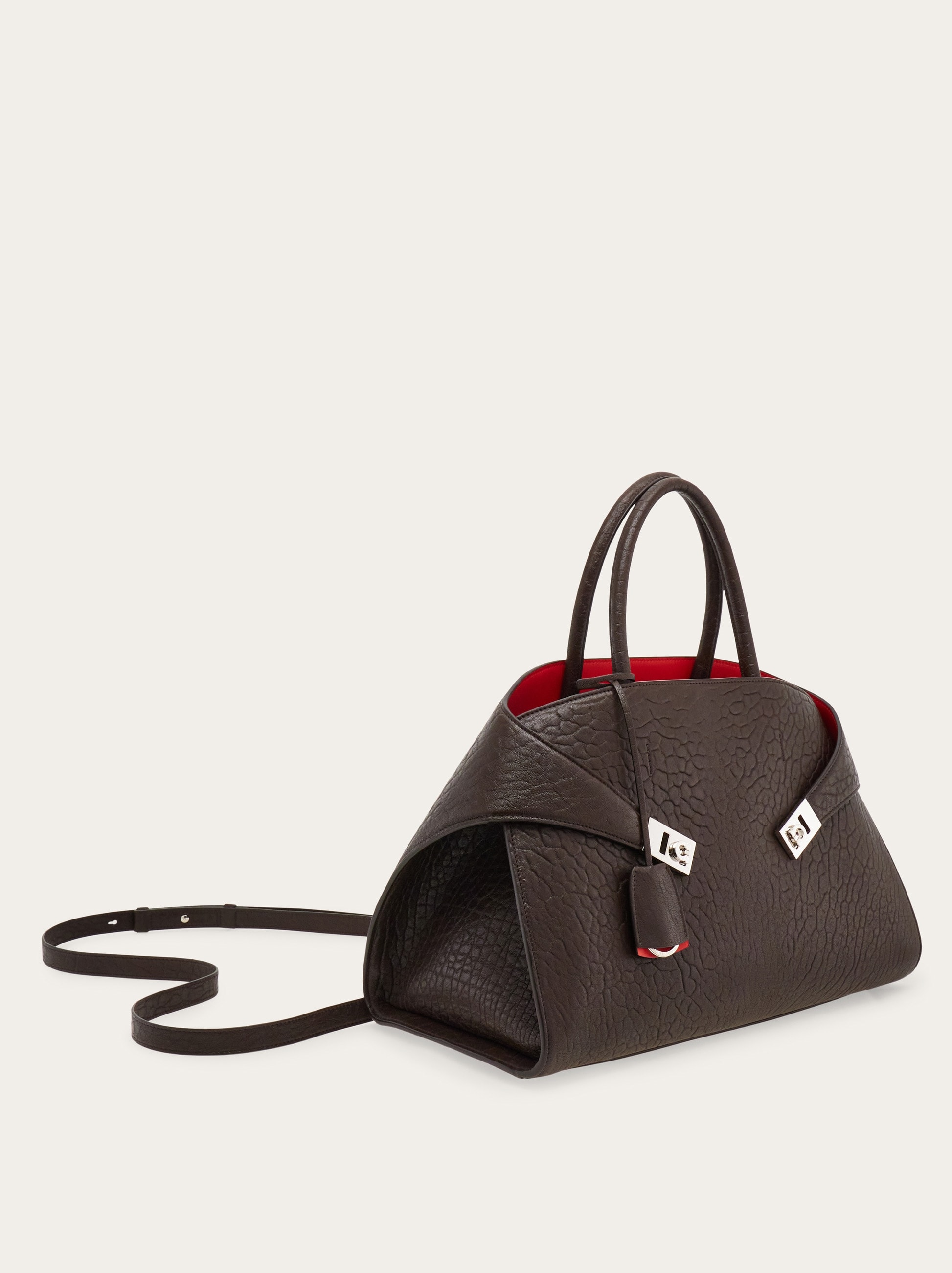 ハンドバッグ FERRAGAMO Woman Handbag Dark 215921 781313 055 Hug bicolor handbag (L) - Women | Ferragamo