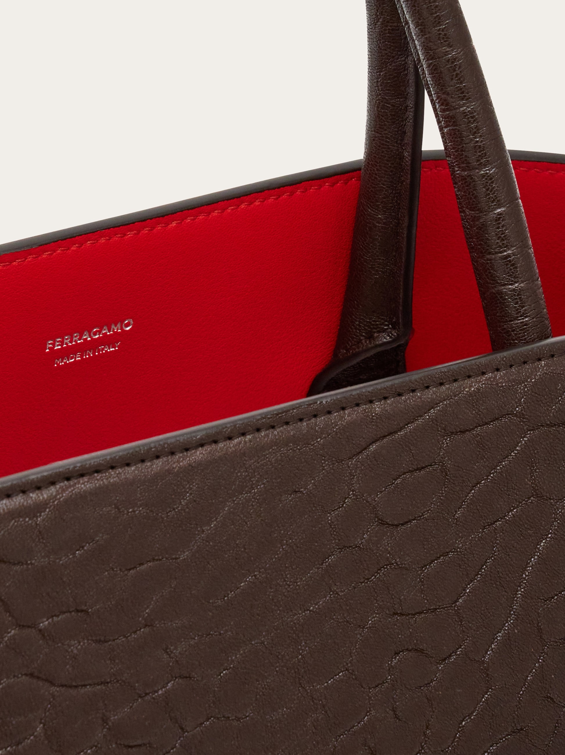 Hug bicolor handbag (L) - Women | Ferragamo