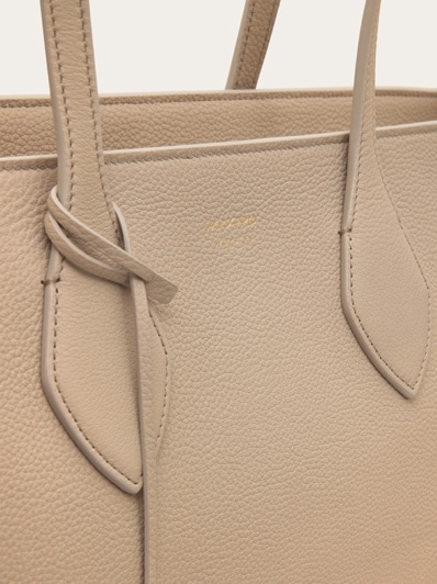 Ferragamo♪SALE♪0780868 Ferragamo Cut-Out Detailing Leather Tote Bag 215933 768959