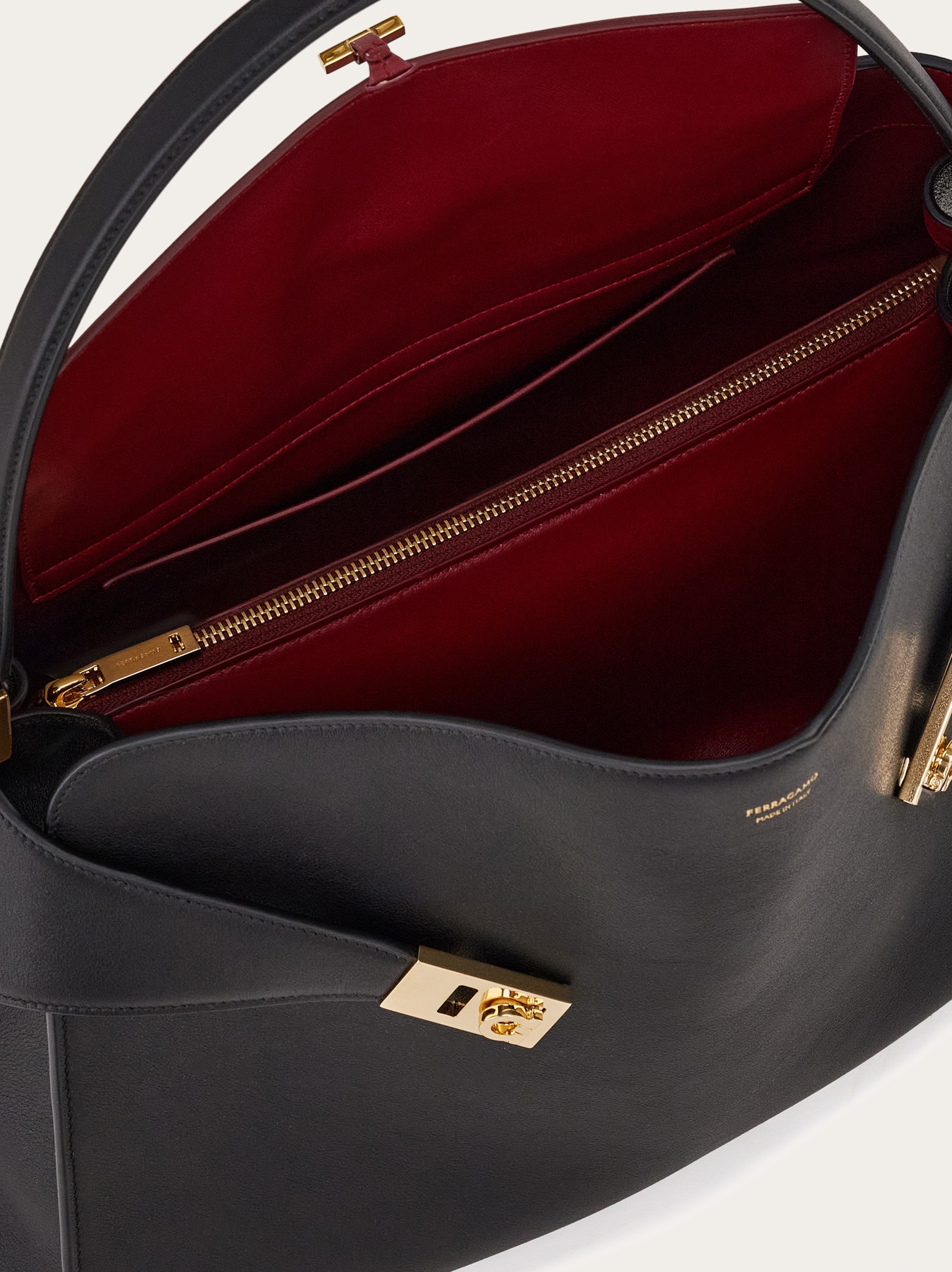 Hug soft bicolor shoulder bag (L) - Women | Ferragamo