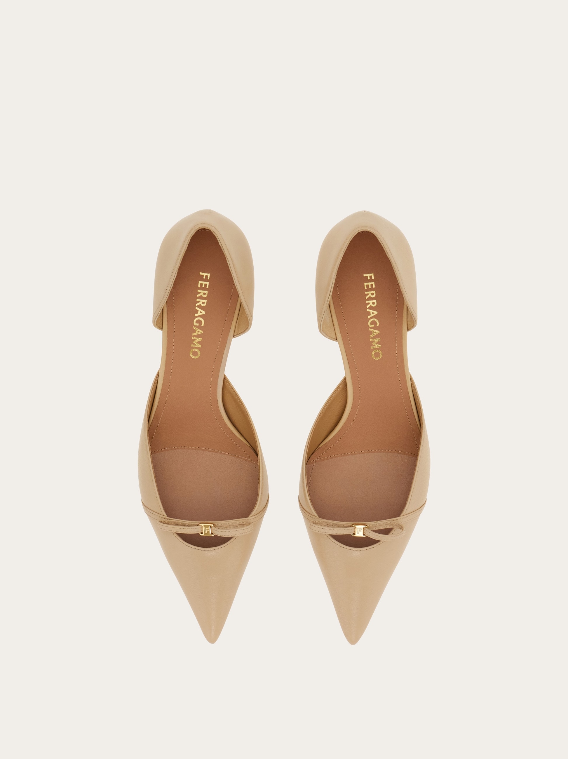 【FERRAGAMO】ミニ ボウ フリップフロップ Mini bow flip flop - Women | Ferragamo