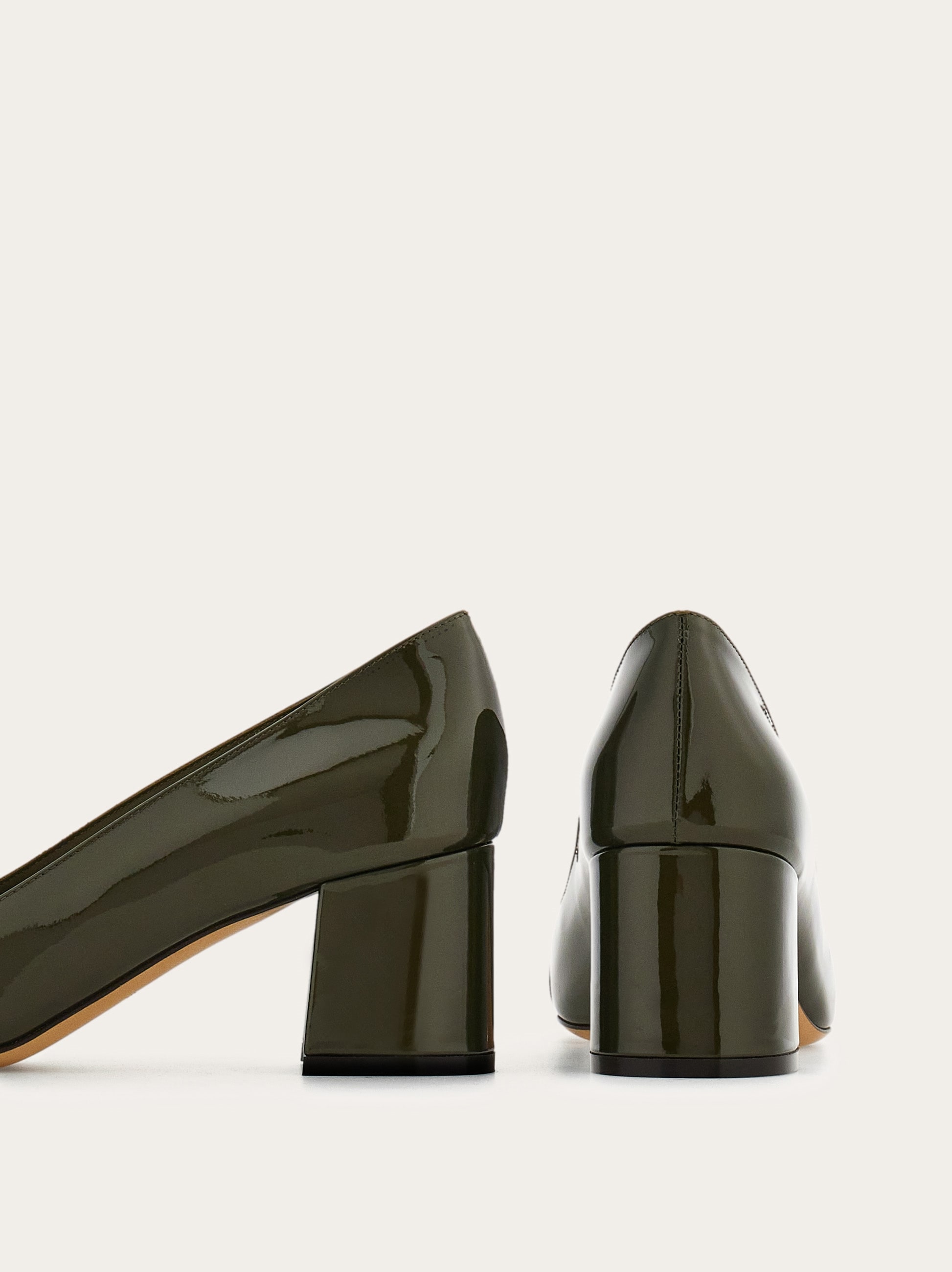 直営店☆Ferragamo☆オシャレ♪ガンチーニ パンプス ガンチーニ パンプス - ウィメンズ | Ferragamo