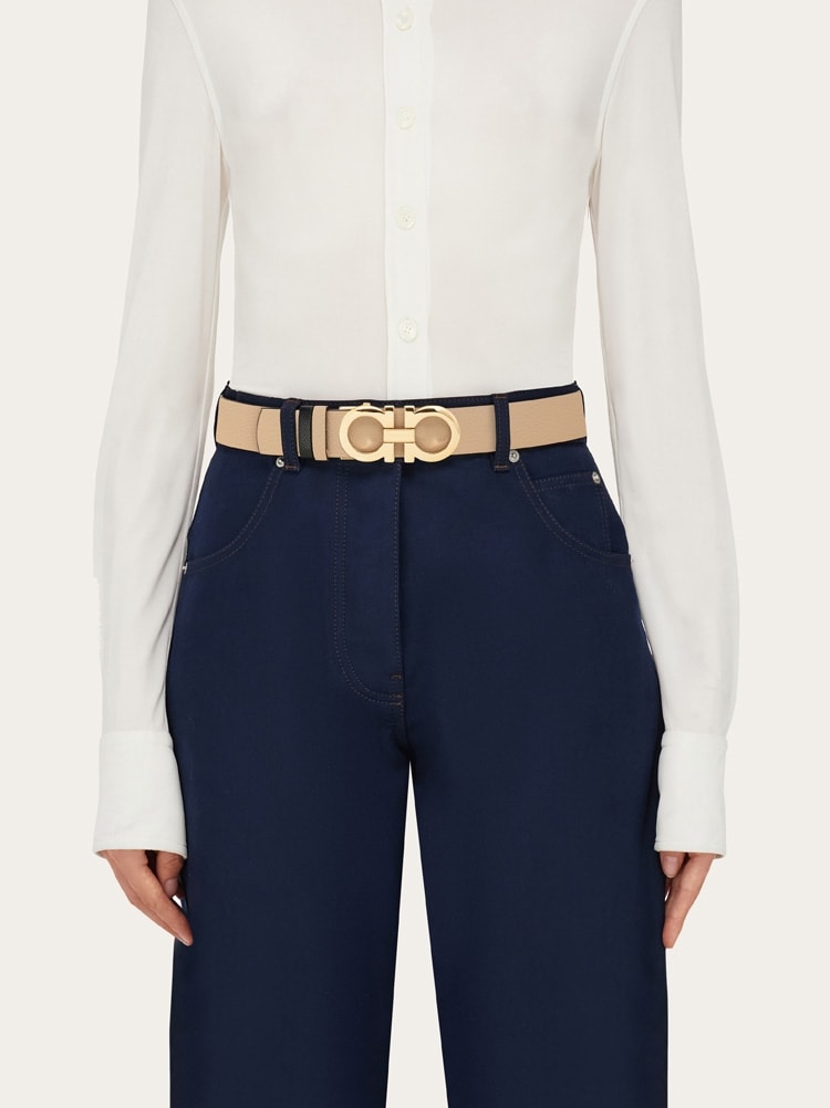 Reversible and adjustable Gancini belt Gallery image 4