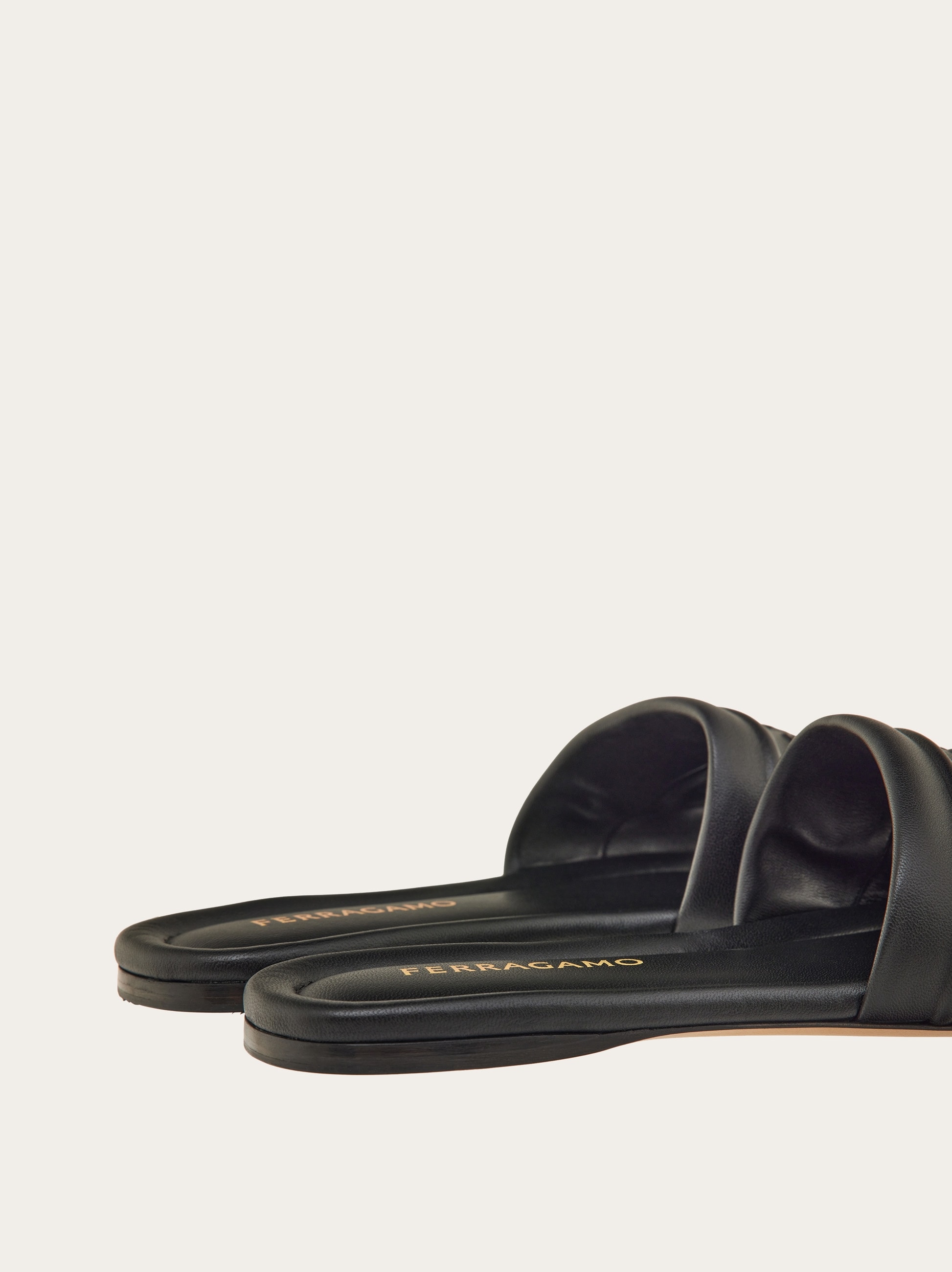 Slide with logo - Women | Ferragamo
