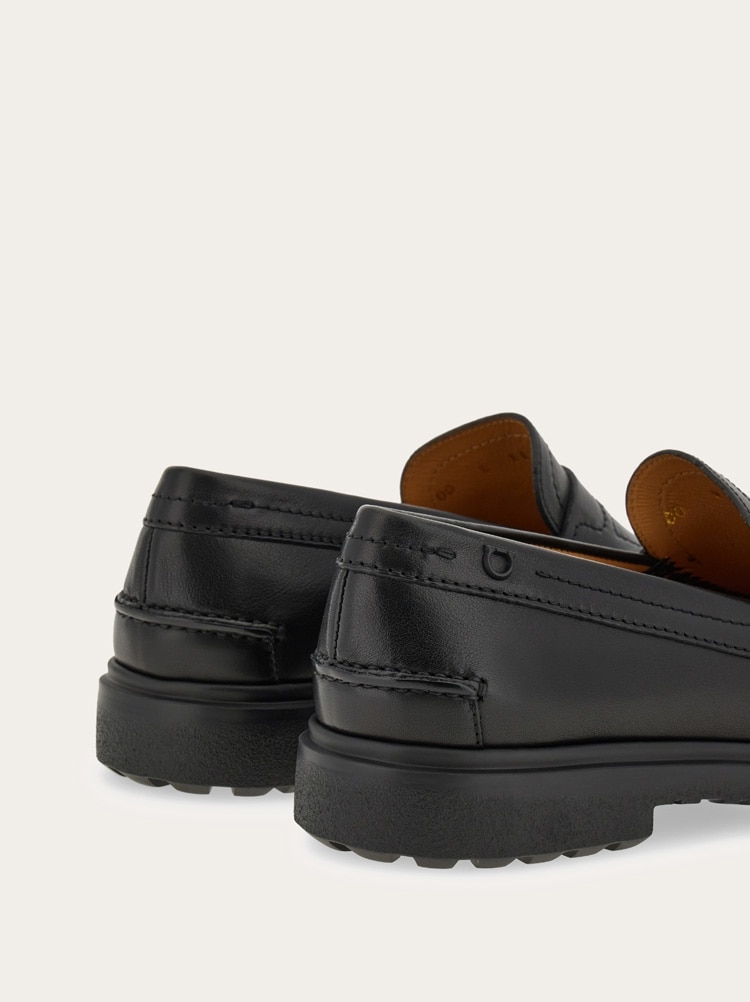 Mocasín con hebilla Gancini Gallery image 5