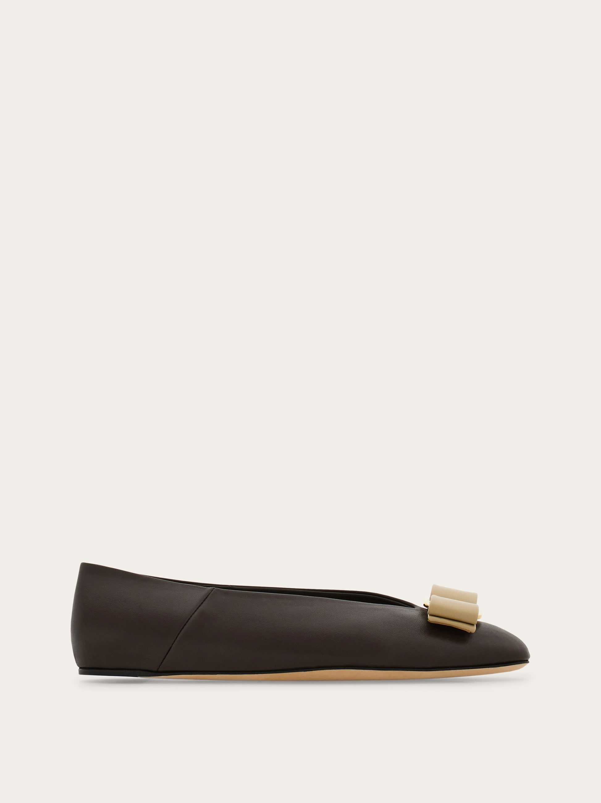 Vara bow ballet flat - Women | Ferragamo