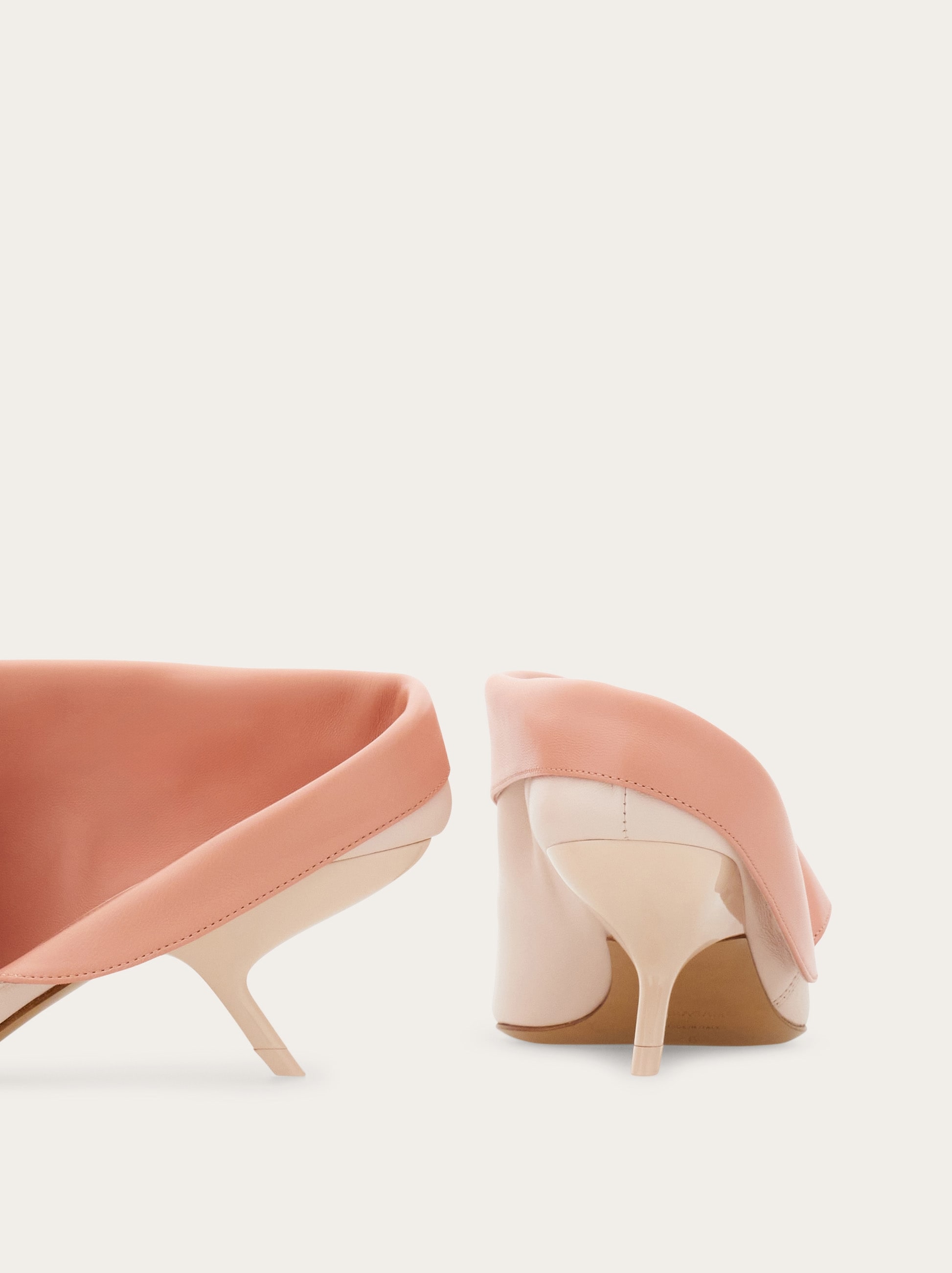 オーナメント パンプス - ウィメンズ | Ferragamo