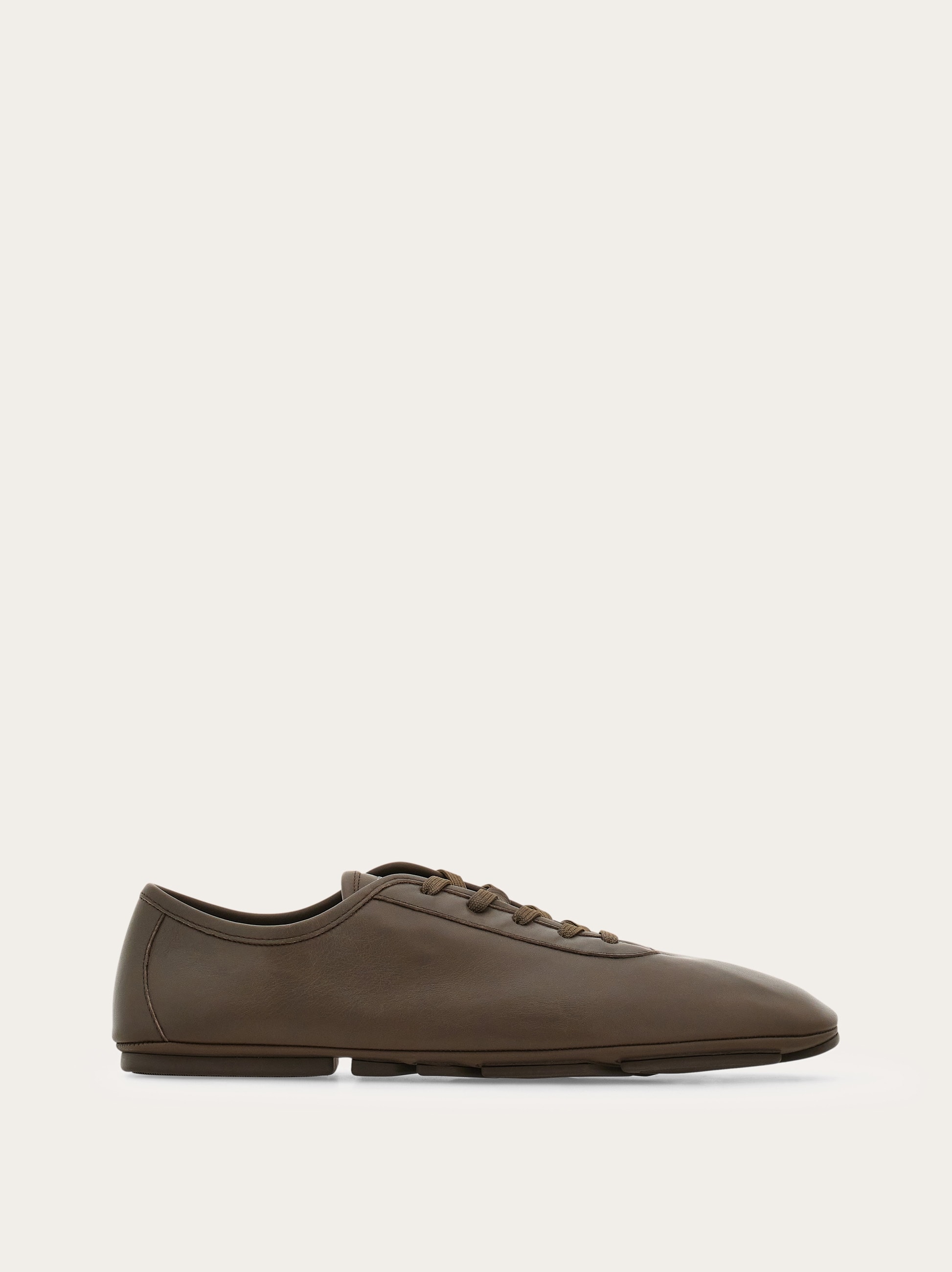 Lace-up driver shoe - Men | Ferragamo