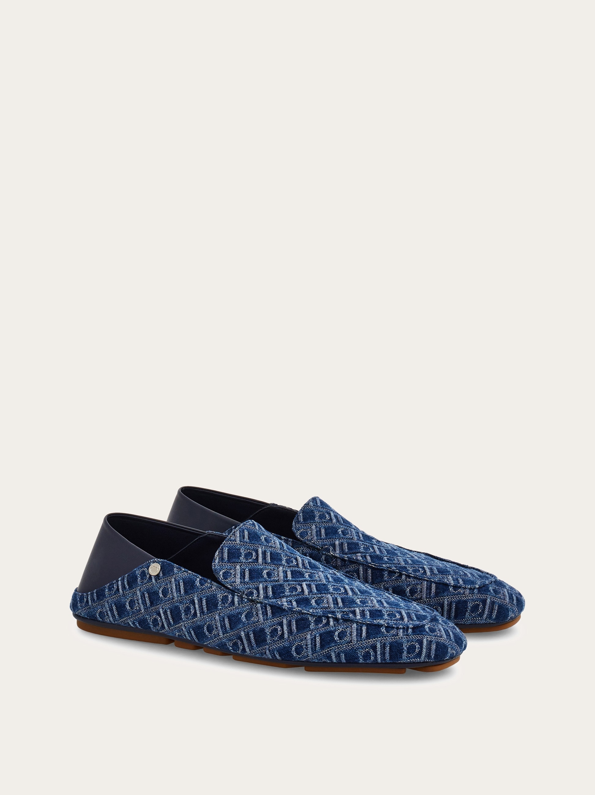 Salvatore Ferragamo ネイビー ローファー Driver loafer - Men | Ferragamo