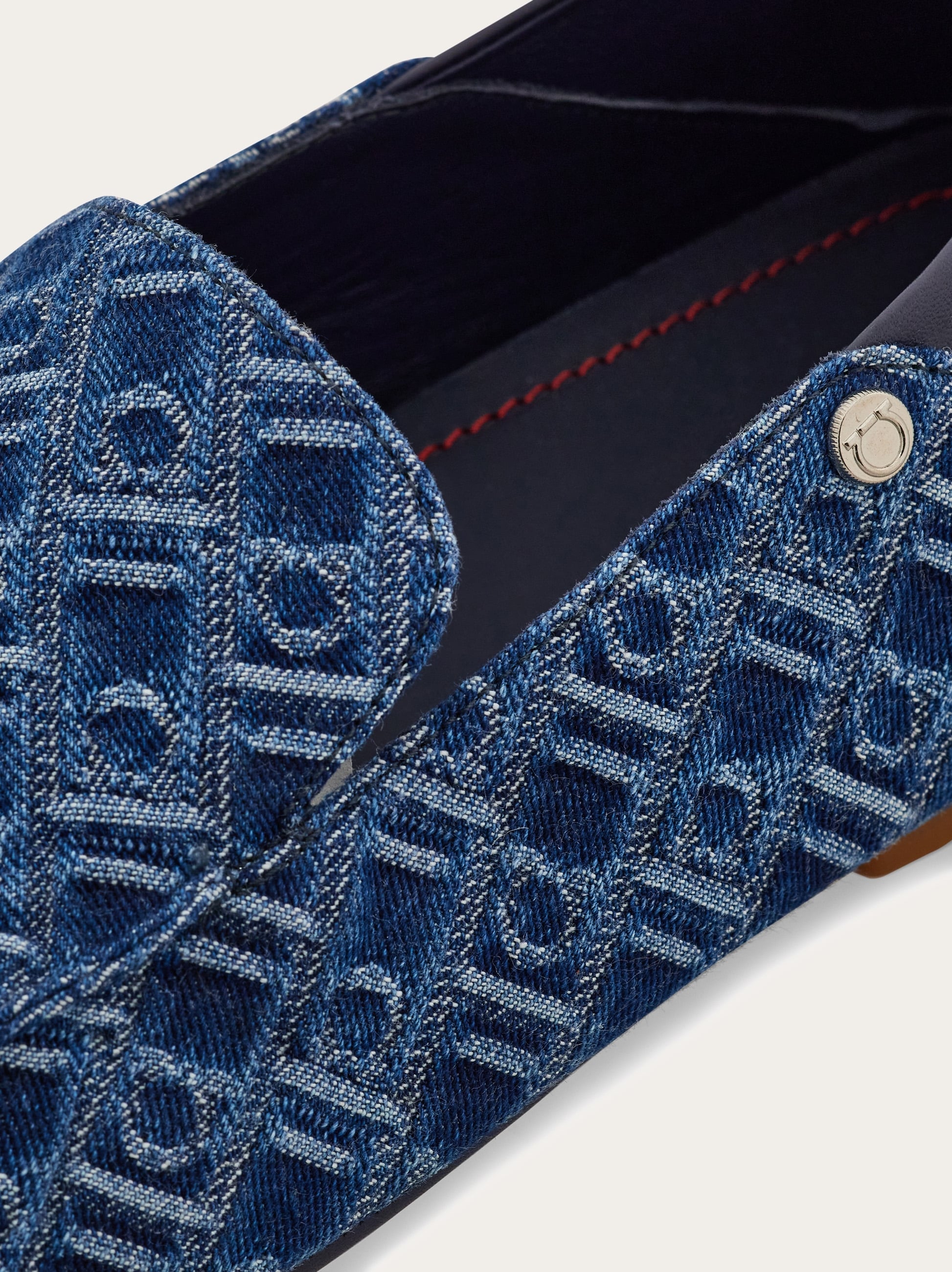 Salvatore Ferragamo ネイビー ローファー Driver loafer - Men | Ferragamo