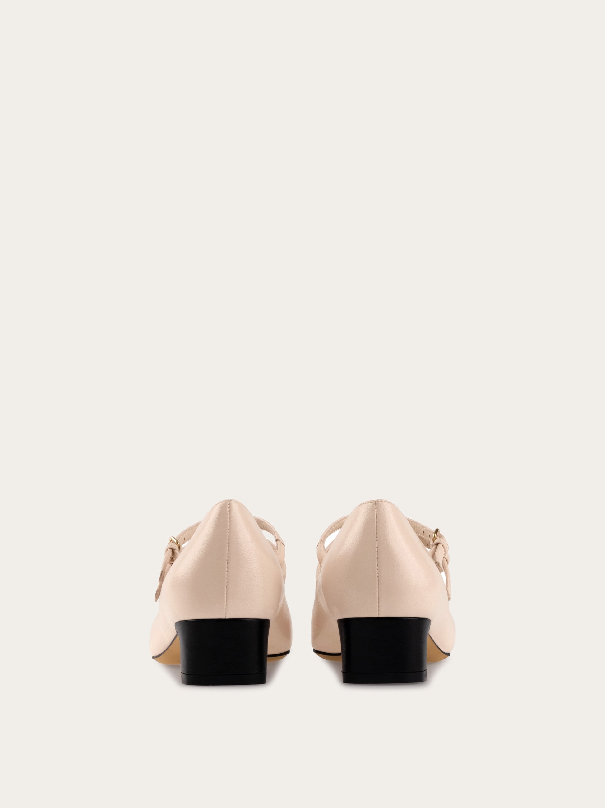 【Bow】Ferragamo ピンクリボンヒール FERRAGAMO フェラガモ パンプス リボン ポインテッドトゥ