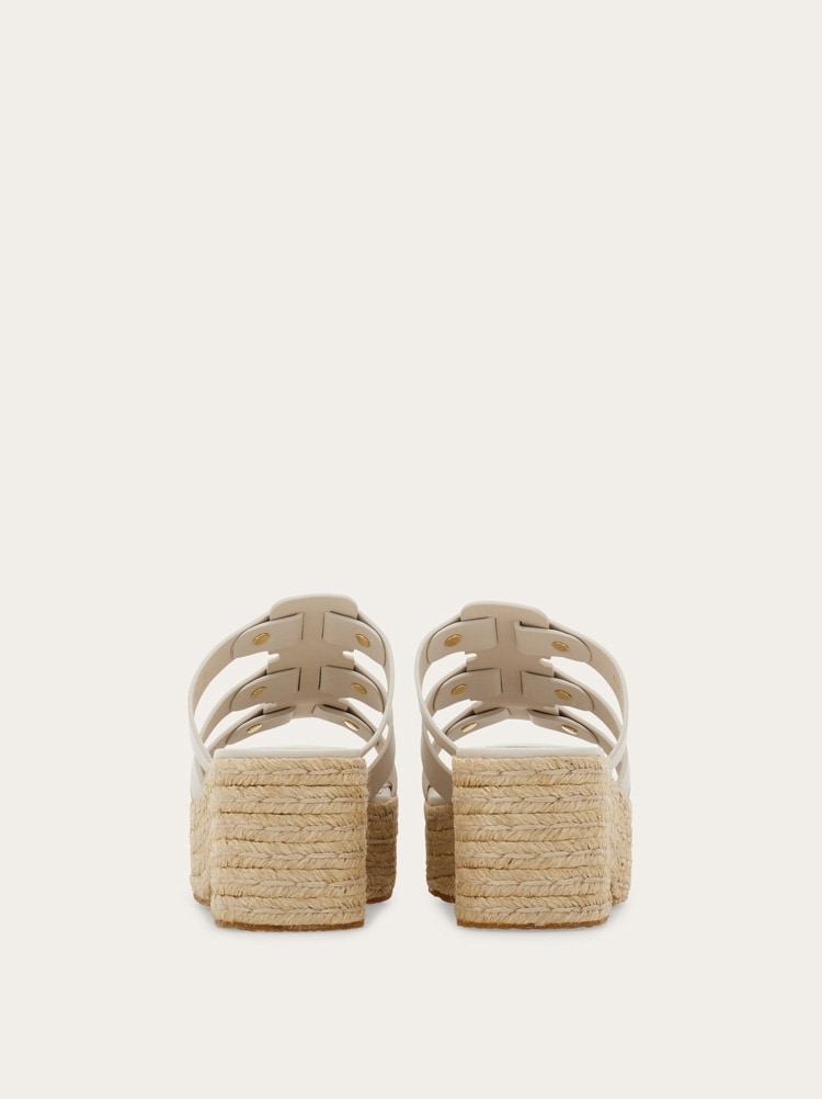 Ferragamo ホワイト レース サンダル 7 M フェラガモ サンダル」の人気商品一覧 | 安い商品を通販サイト