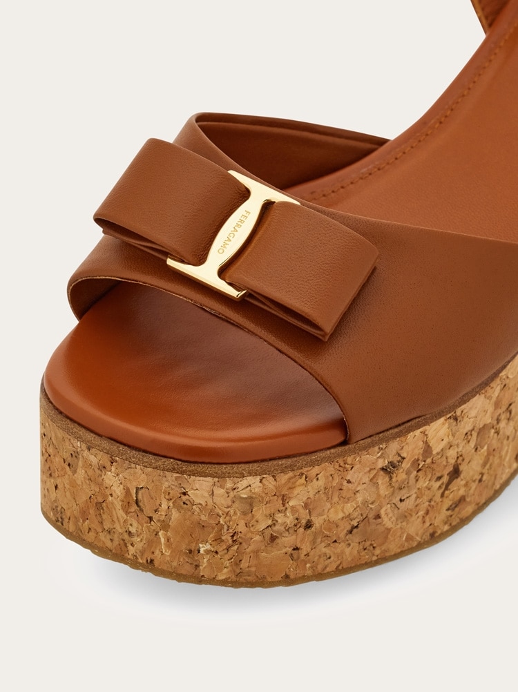Plateau-Sandale mit ikonischer Schleife Gallery image 6