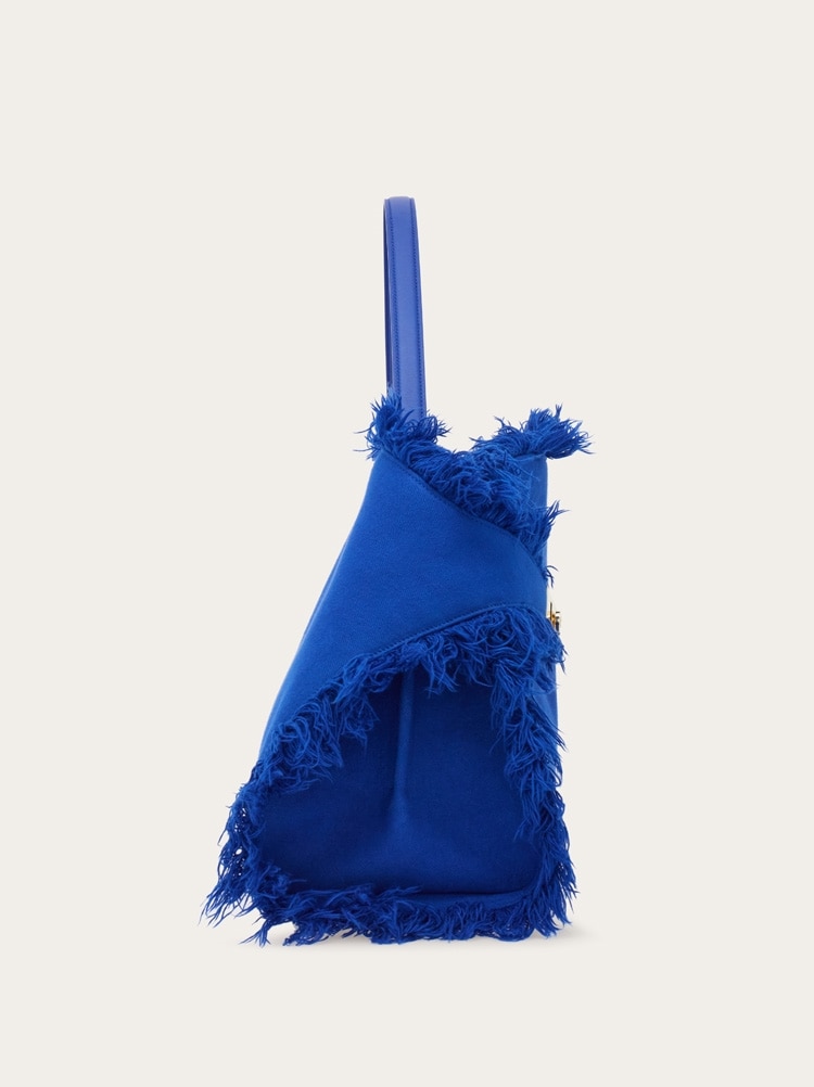 Fringed Hug soft shoulder bag (L) Gallery image 4