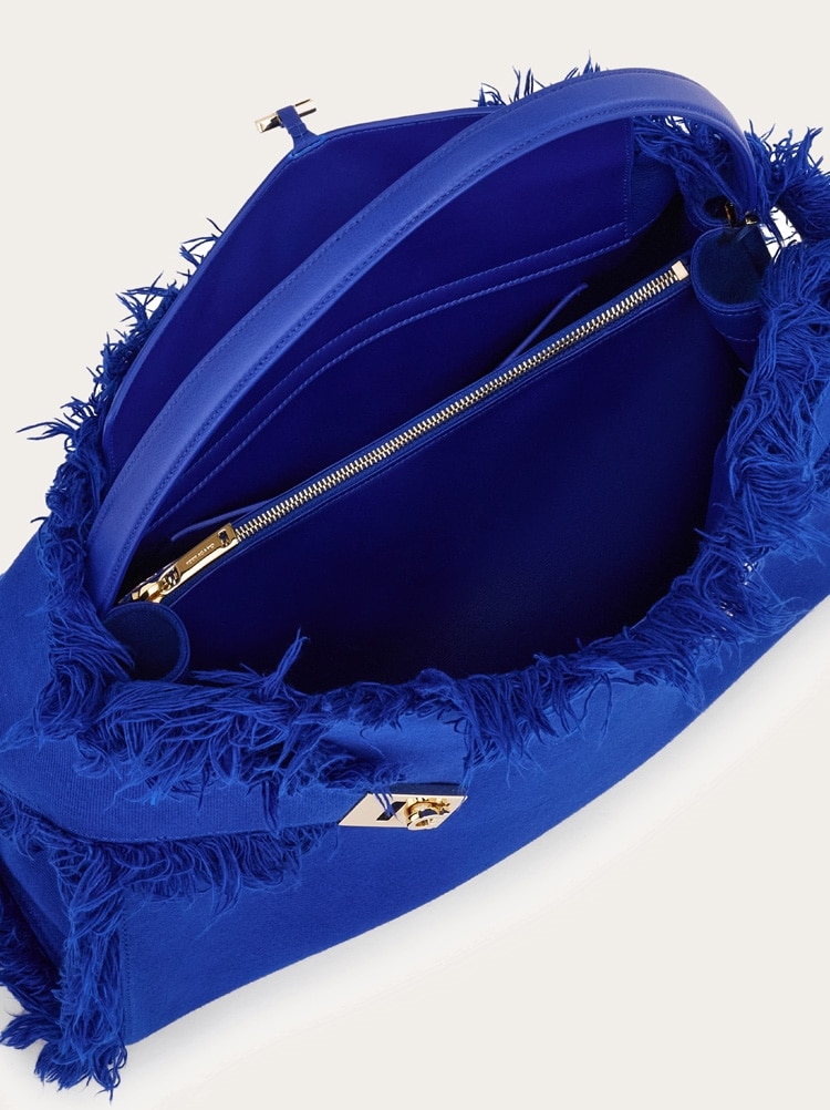 Fringed Hug soft shoulder bag (L) Gallery image 6