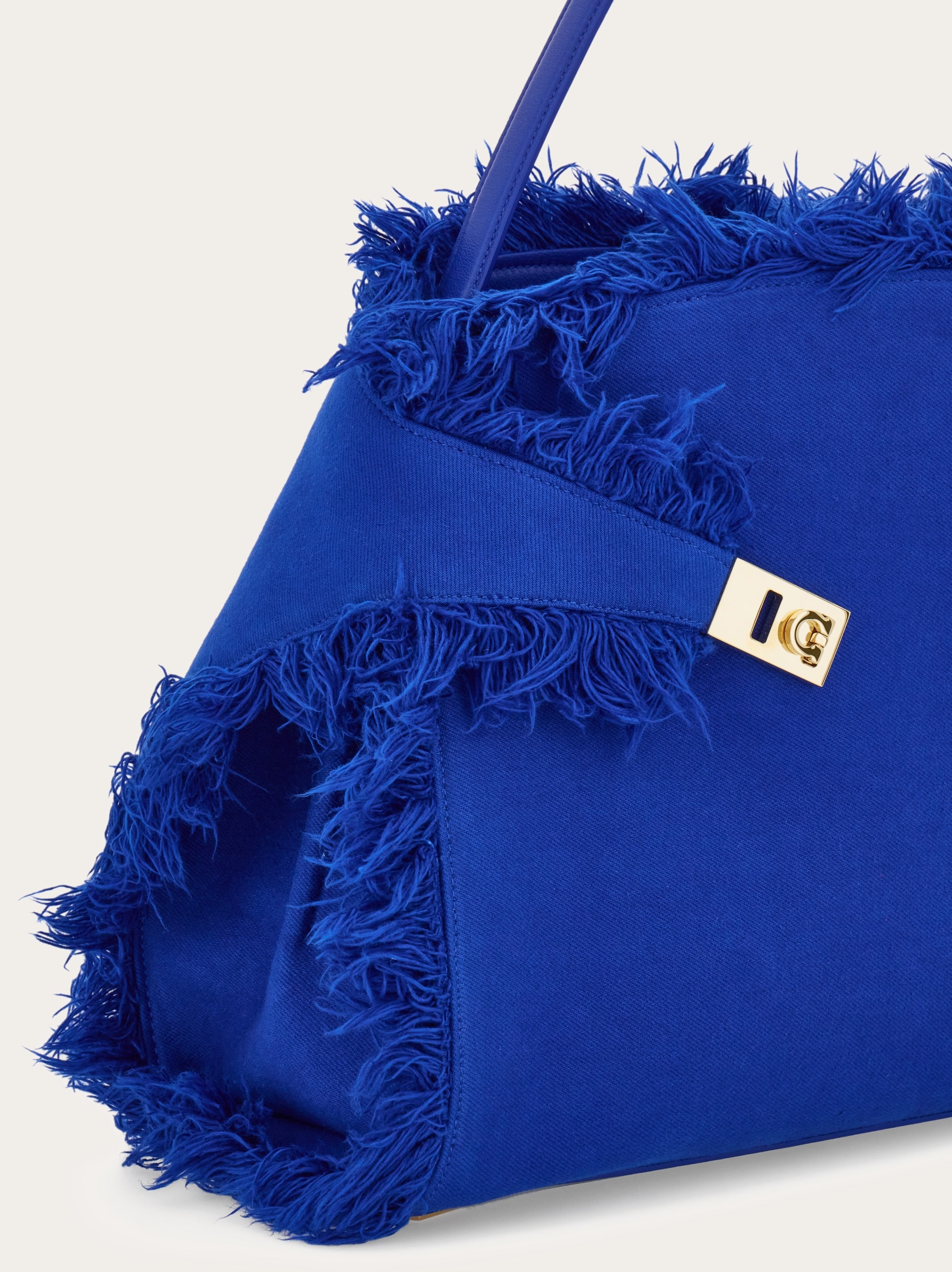Hug Soft fringed shoulder bag (L) - Women | Ferragamo