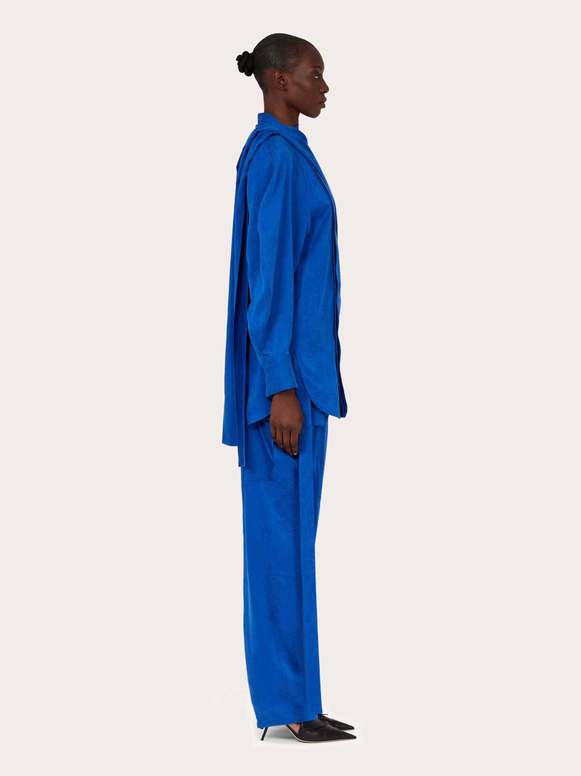 Tシャツ・カットソー FERRAGAMO SS24 Satin asymmetric shirt (770456 MANDARIN) Asymmetric shirt - Women | Ferragamo
