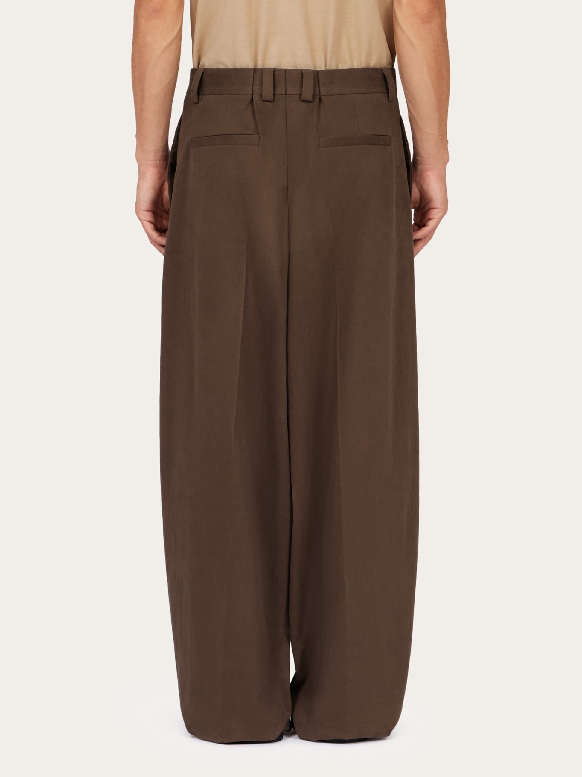 パンツ Ferragamo Straight Pants With Pleat Ferragamo Leather straight-leg Trousers | Green | FARFETCH
