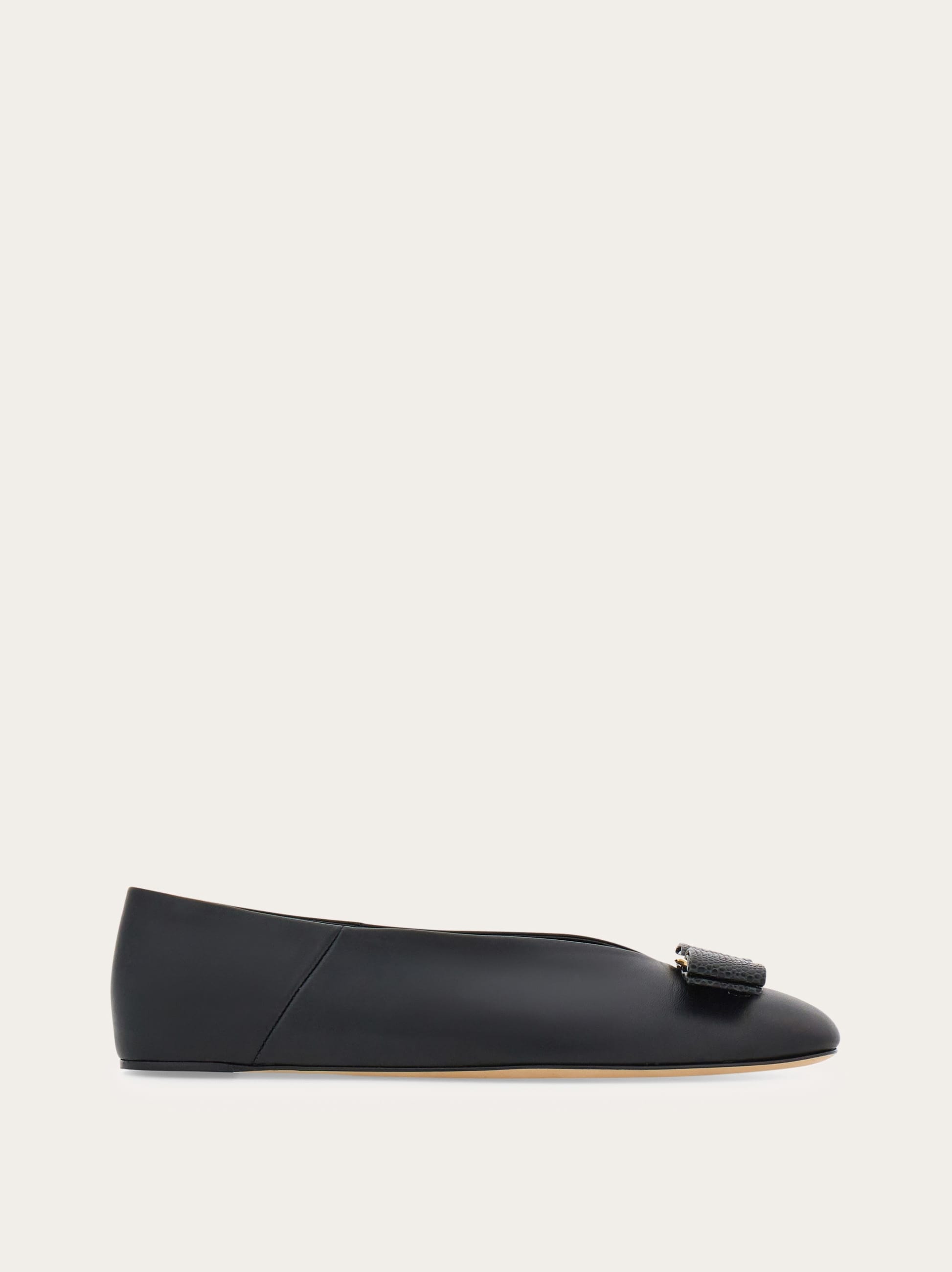 Vara bow flat - Women | Ferragamo
