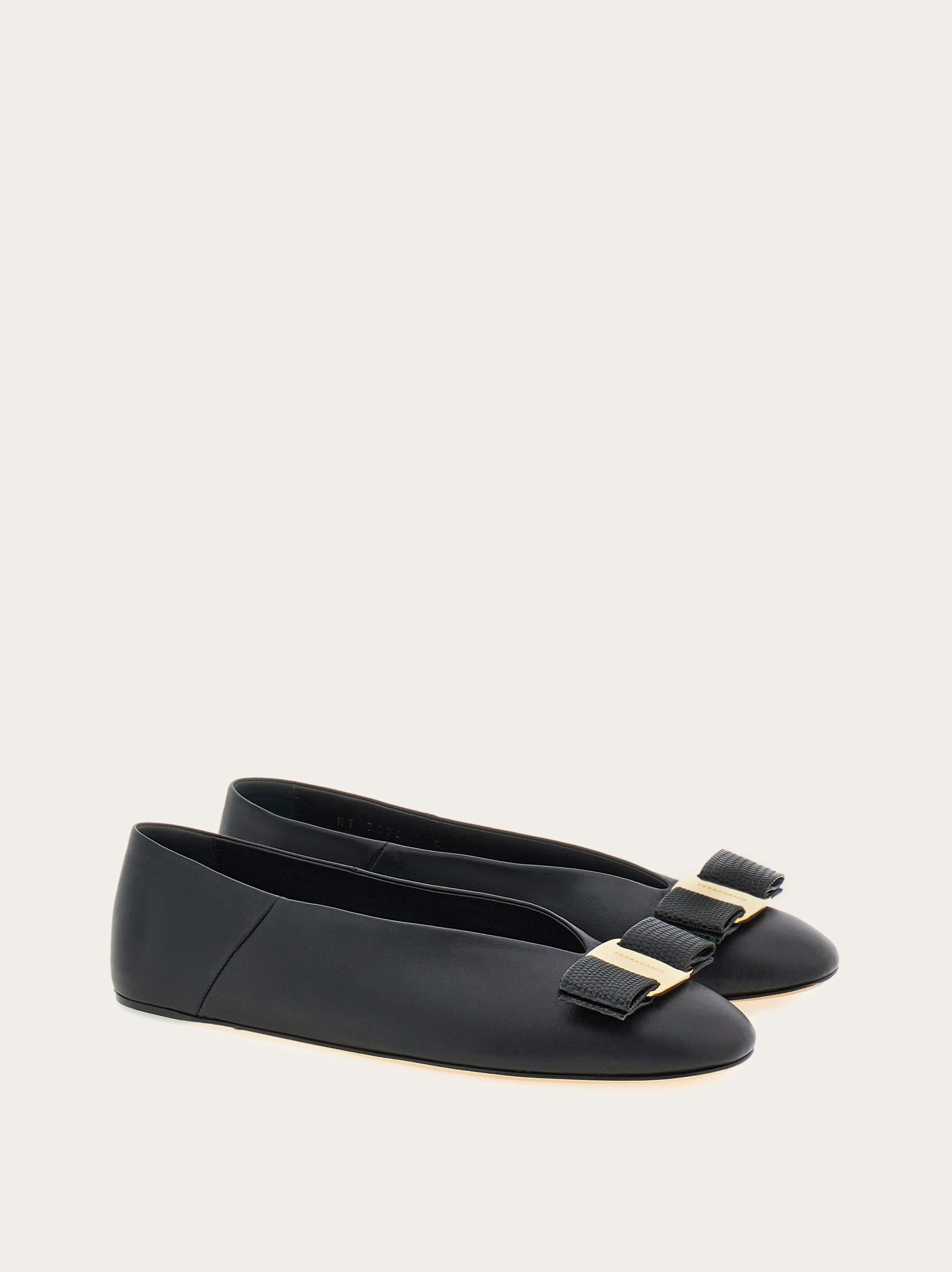 パンプス Ferragamo BALLERINA VARA KNIT Salvatore Ferragamo Varina Womens Crochet Slip on Ballet