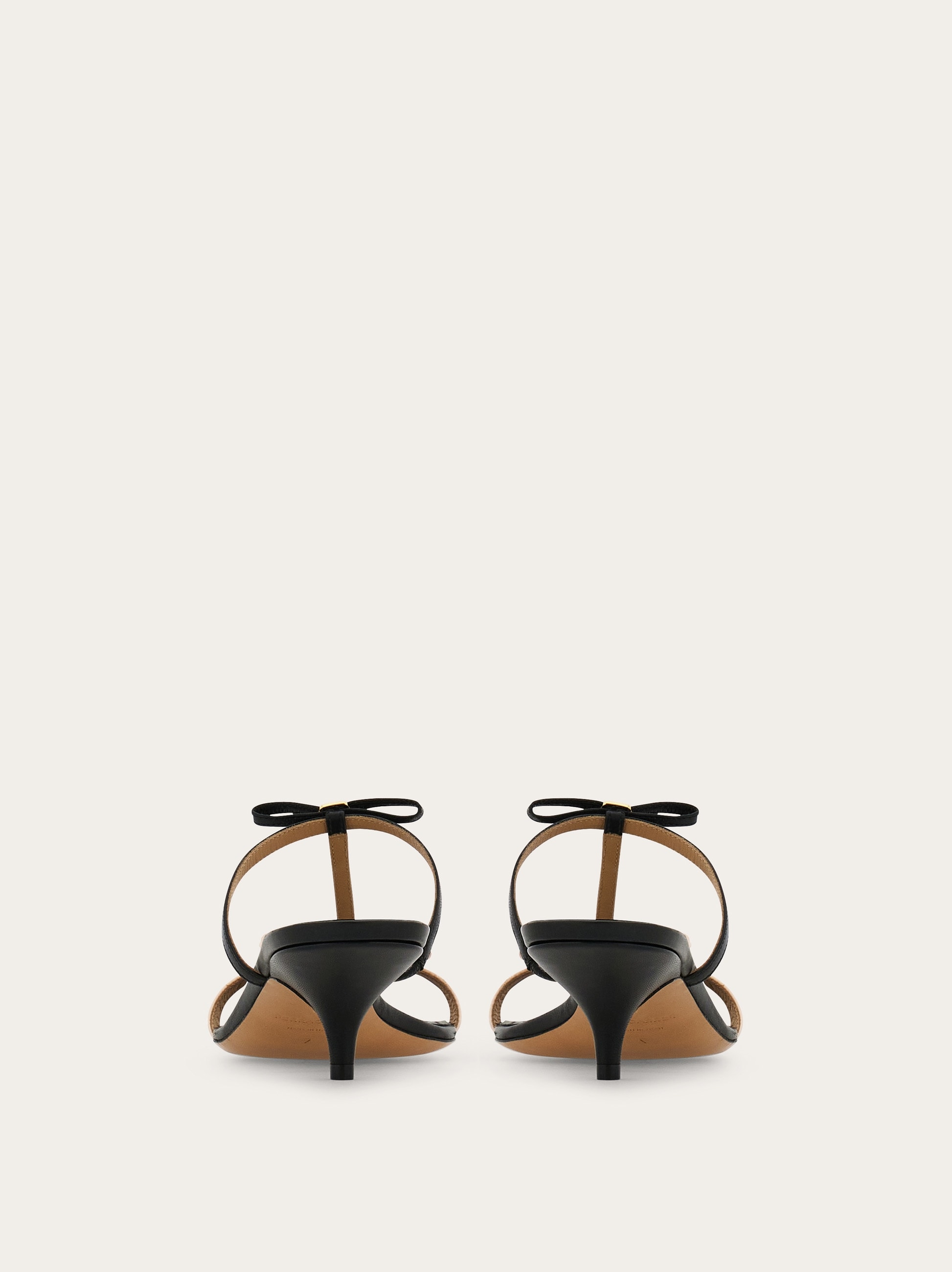 【23AW NEW】FERRAGAMO_woman / ERA パテントレザー ミュール FERRAGAMO Sally 60MM Patent Leather Sandals | Saks Fifth Avenue