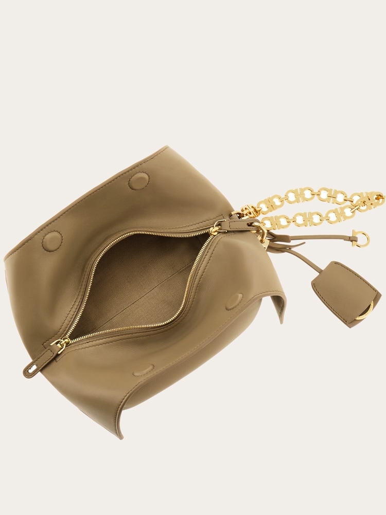 Folded clutch Gallery image 4