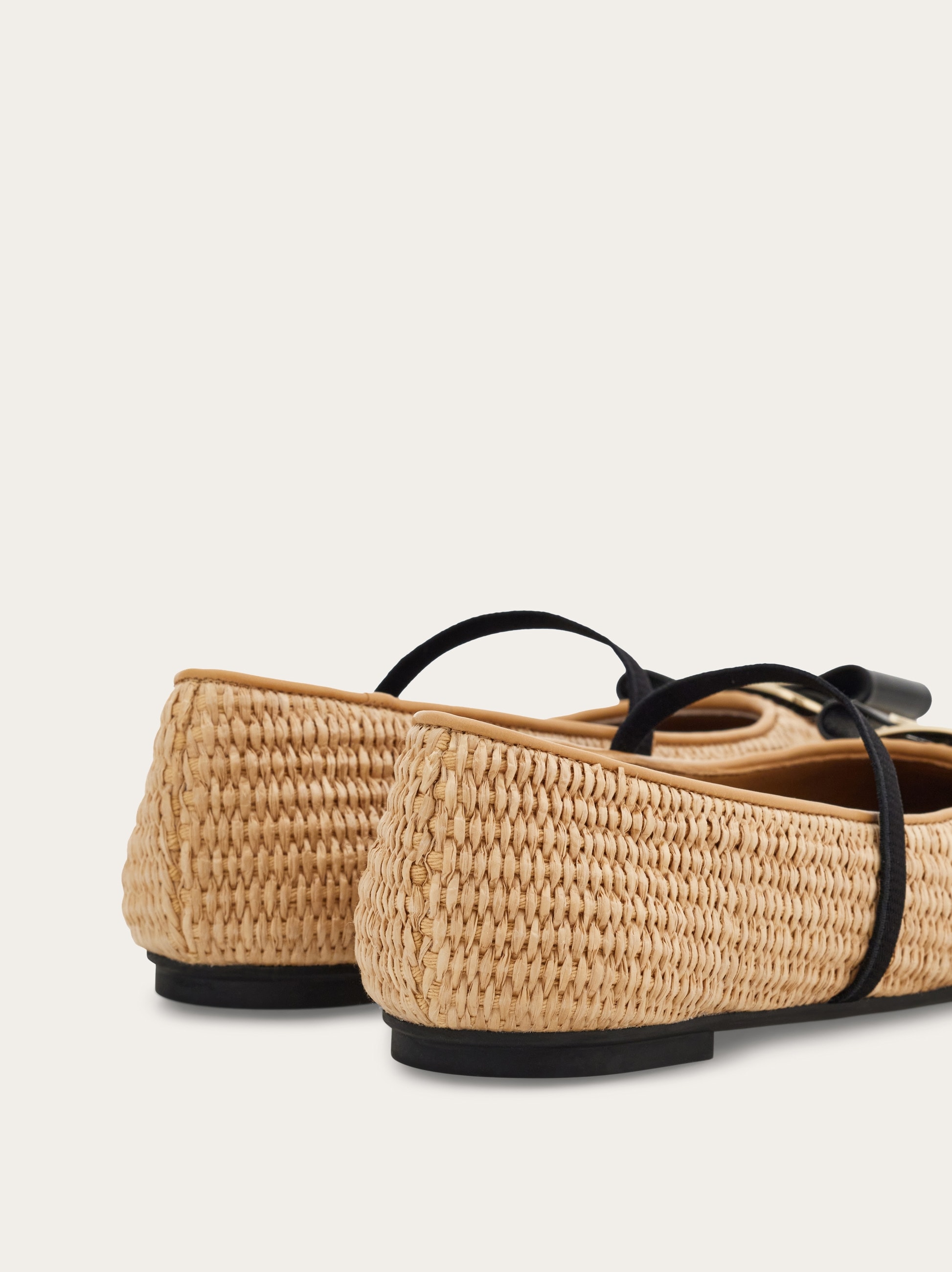 バレリーナシューズ - ウィメンズ | Ferragamo