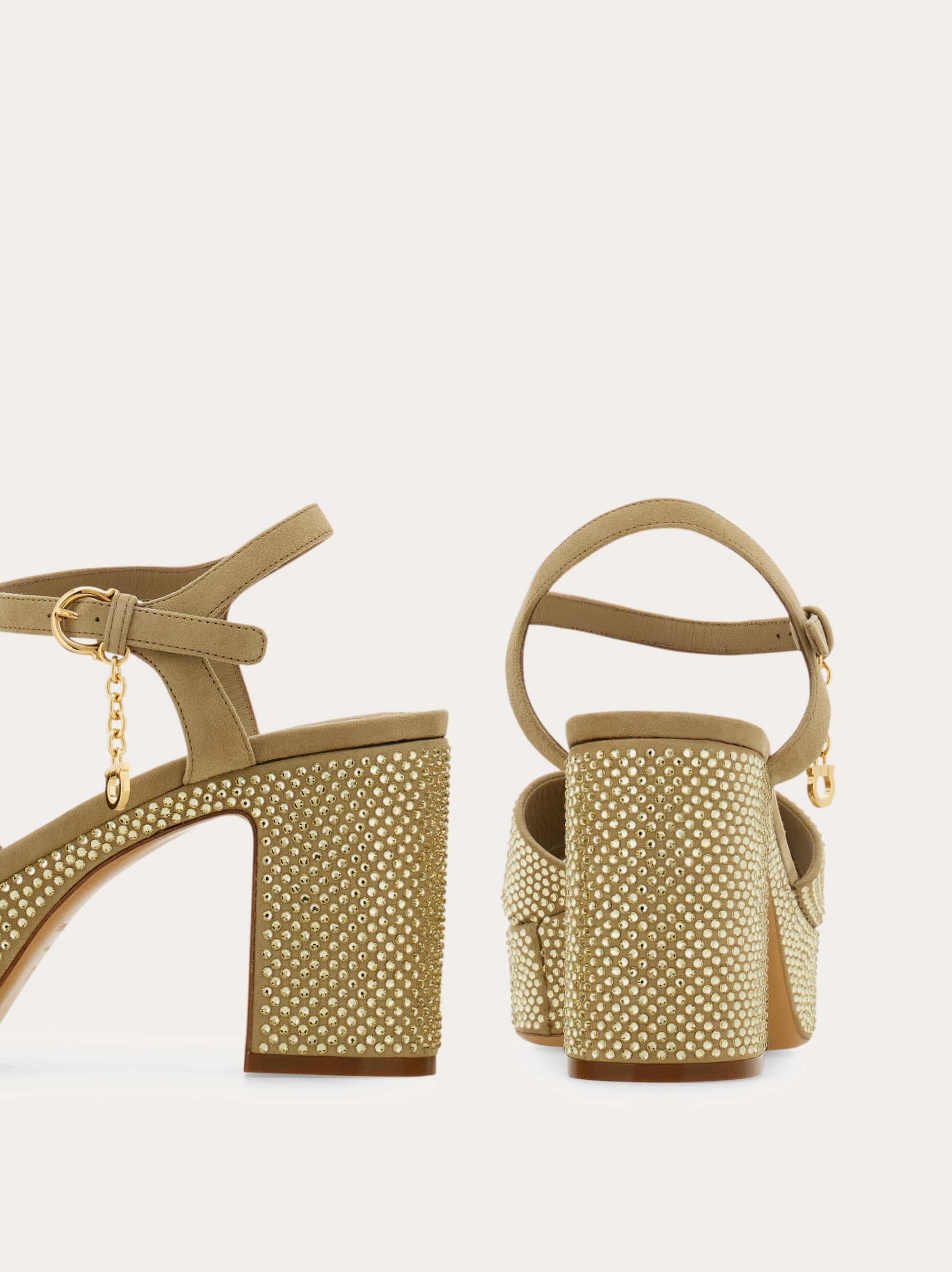 【送料&関税込】Ferragamo Vida Sandals Ferragamo Double-strap sandals for Men - Black in UAE