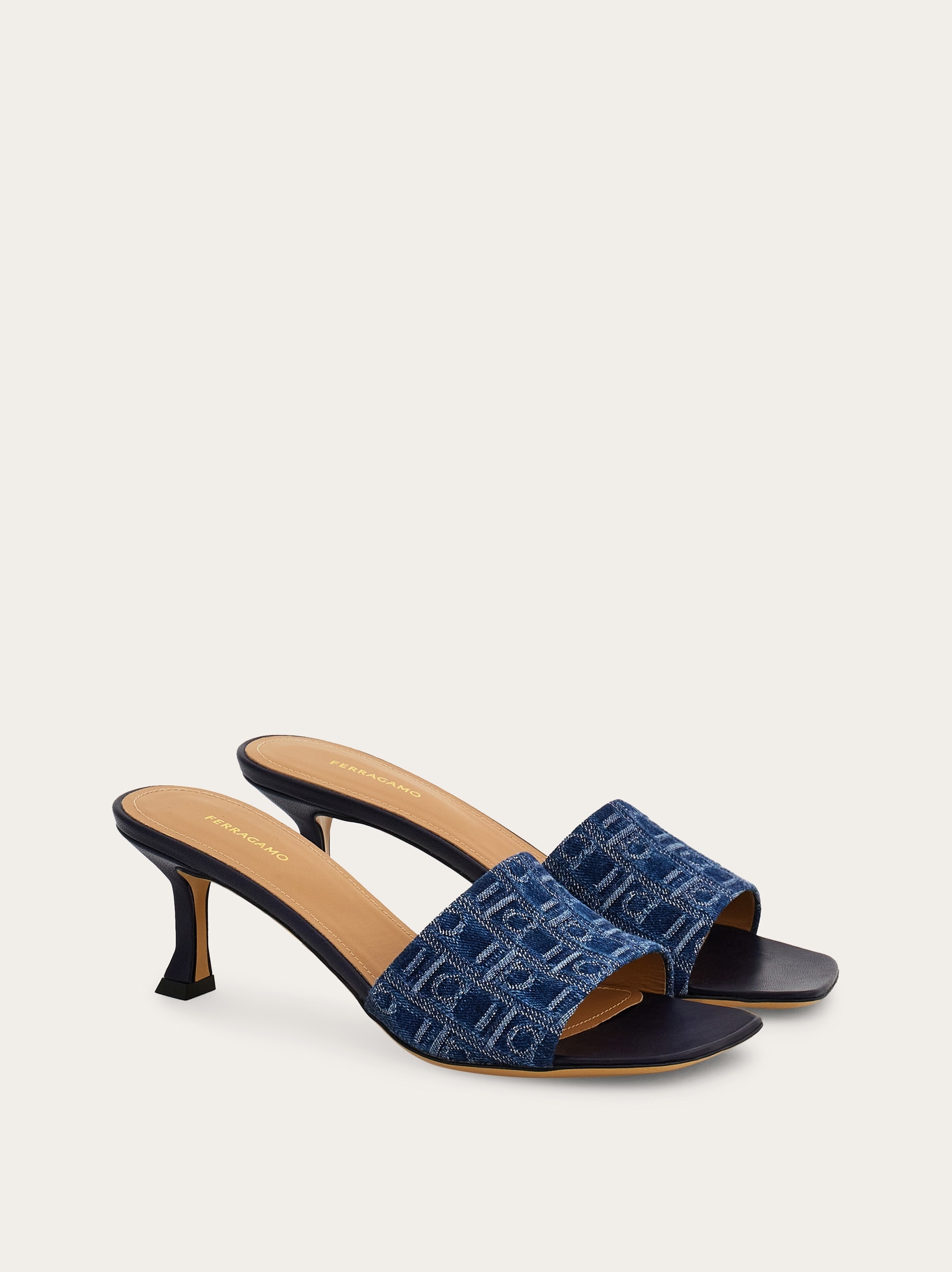 [Salvatore Ferragamo]スライド フェラガモ モノグラム Ferragamo Monogram slide - Women | Ferragamo