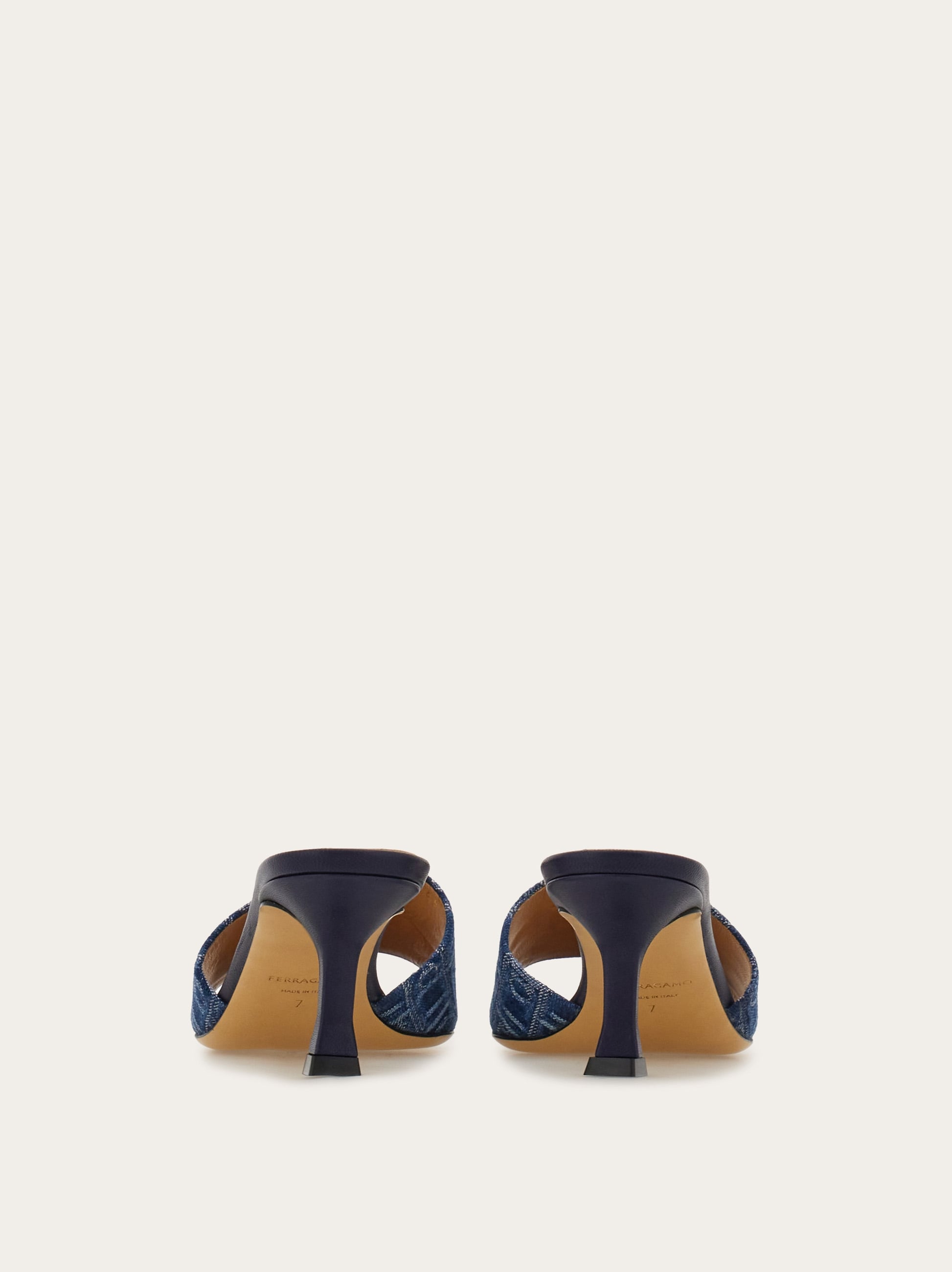 【関税負担】 FERRAGAMO SANDAL Ferragamo crossover-strap Leather Sandals | Black | FARFETCH