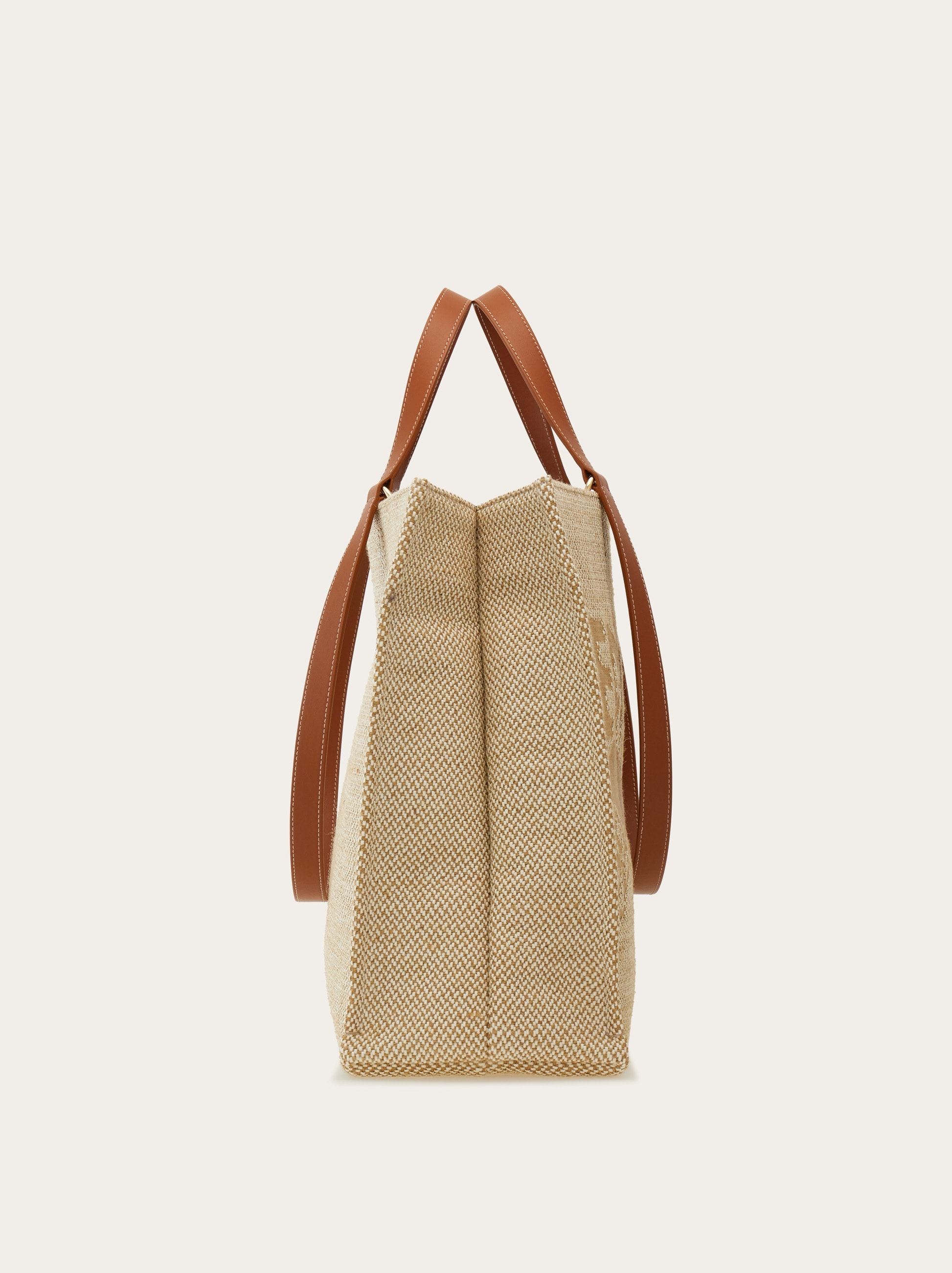 Tote bag with logo (XL) - Women | Ferragamo