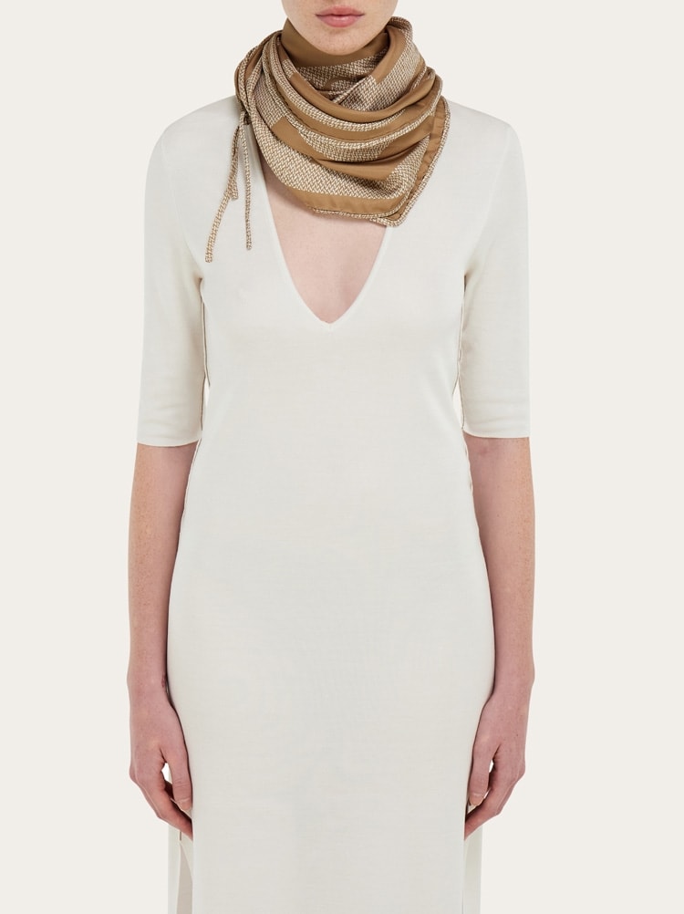 Venna print silk scarf Gallery image 3