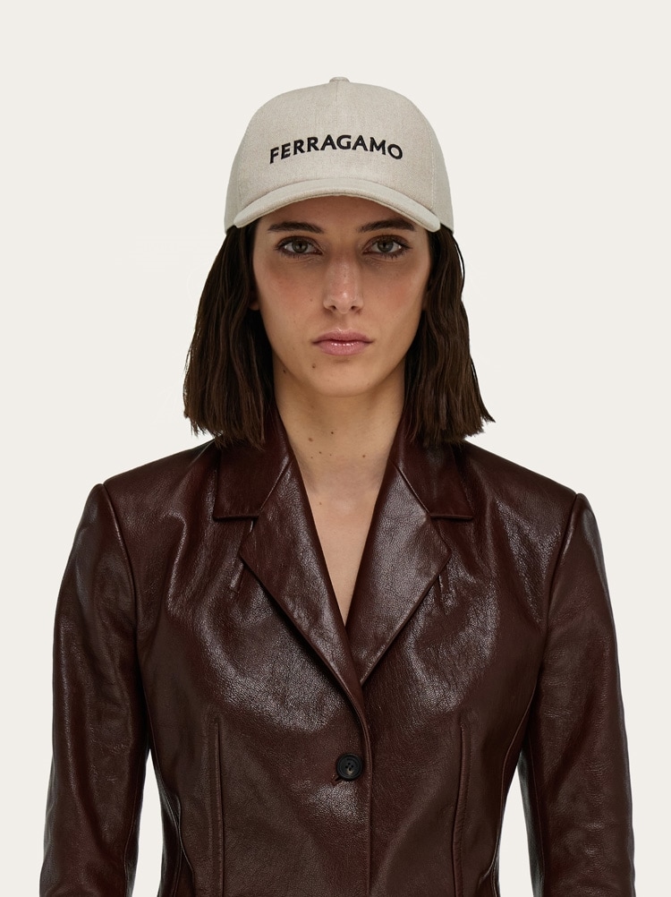 로고 자수 베이스볼 캡 Gallery image 6