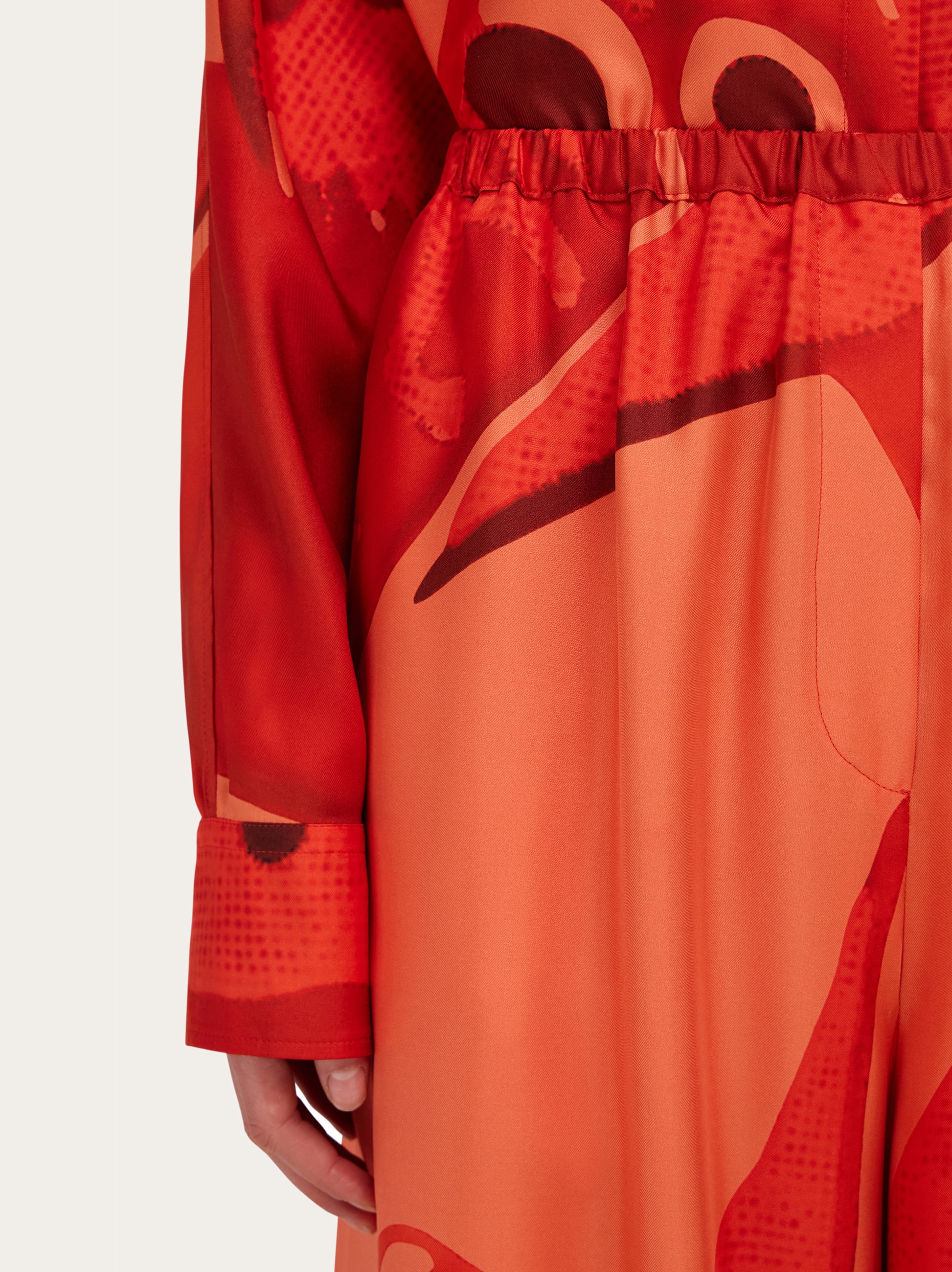 パンツ FERRAGAMO Palazzo Silk pants Ferragamo Printed silk palazzo trousers with elastic