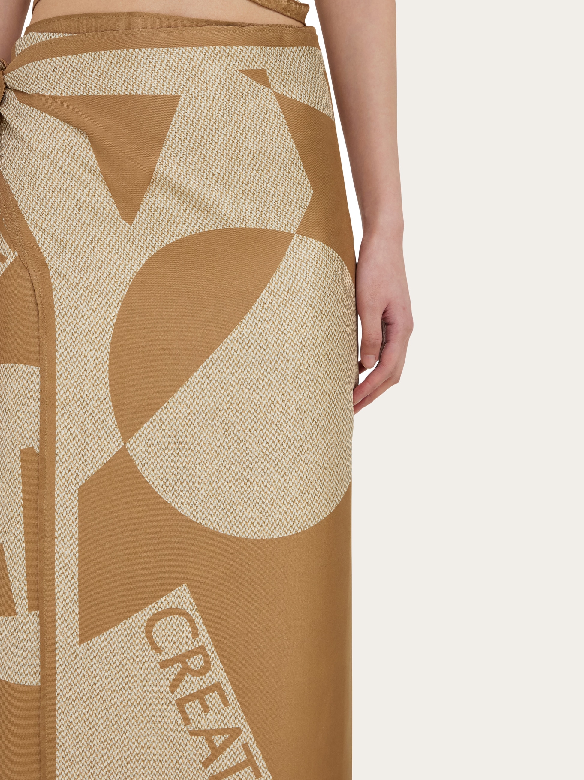 Venna logo sarong skirt - Women | Ferragamo