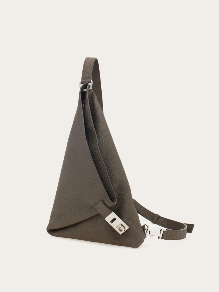 ショルダーバッグ - メンズ | Ferragamo