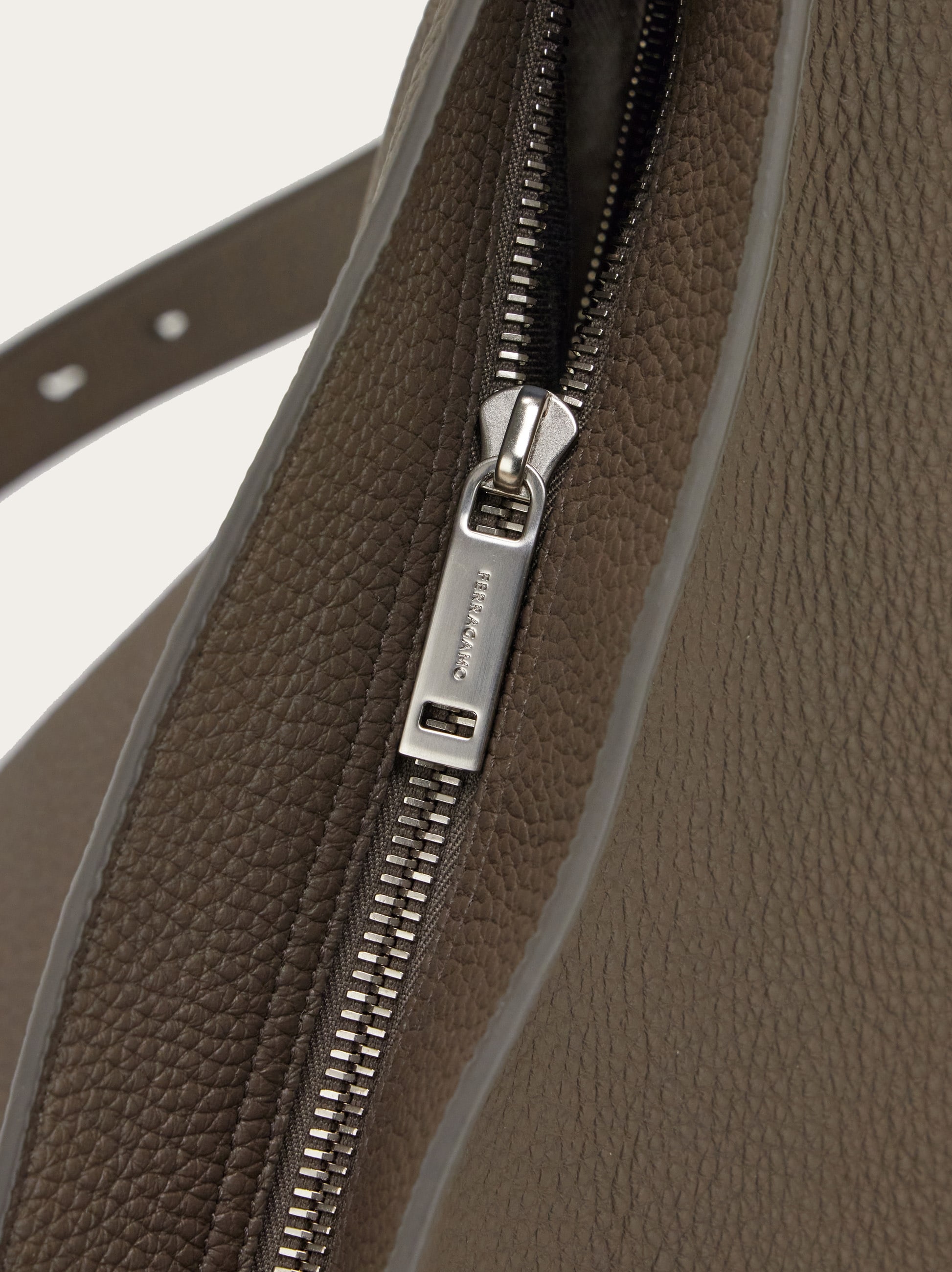 セール】サルバトーレフェラガモ Salvatore Ferragamo FERRAGAMO