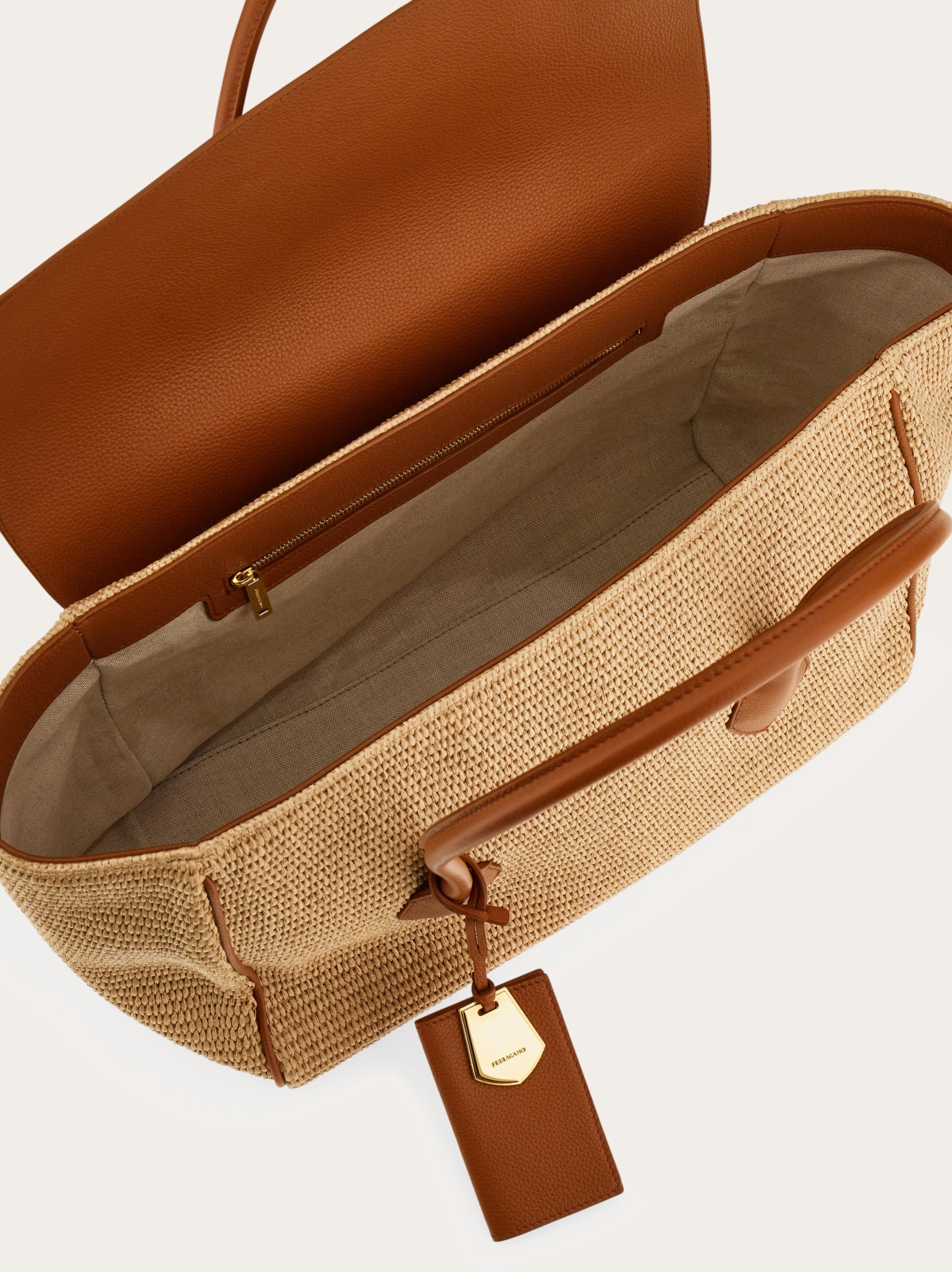 East-West tote bag (L) - Women | Ferragamo