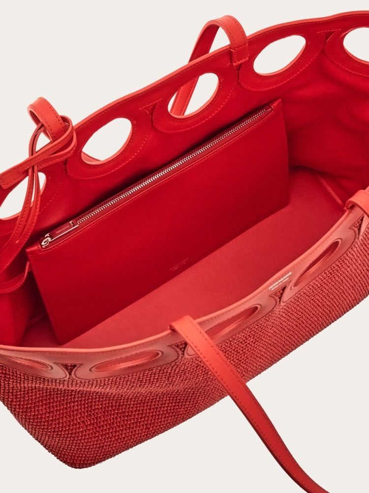Gancini outline tote bag (M) Gallery image 5