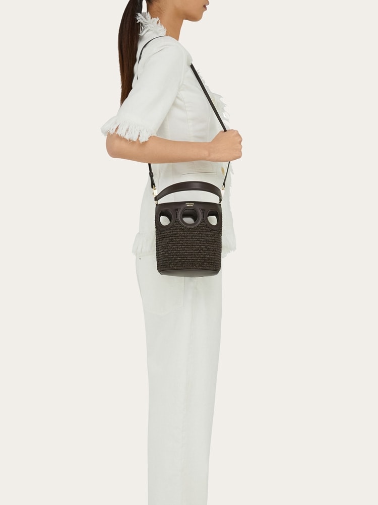 【SALVATORE FERRAGAMO】GANCINI BUCKET BAG Salvatore Ferragamo Gancini Drawstring Bucket Bag Wicker