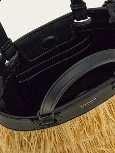 【24SS NEW】FERRAGAMO_women / フリンジ カットアウト バッグ 24SS NEW】FERRAGAMO_women / フリンジ カットアウト バッグ