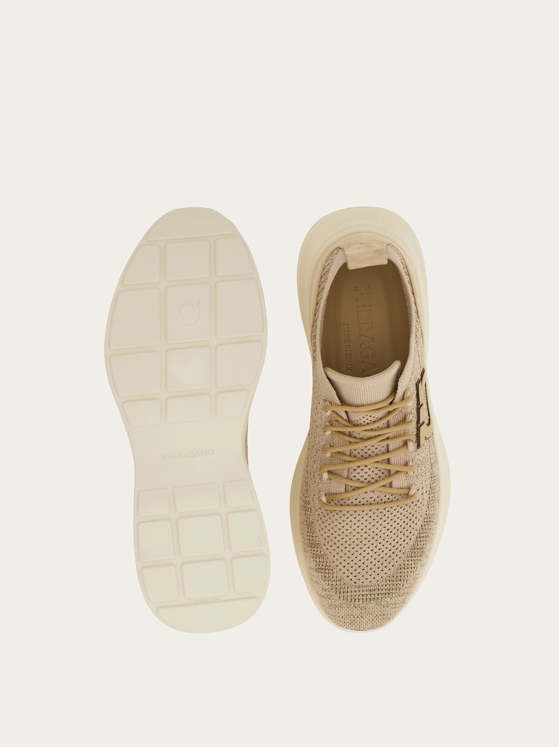 【送料&関税込】Ferragamo dania Sneakers Ferragamo Dennis Low-Top Skate Sneakers, Size 5 022376